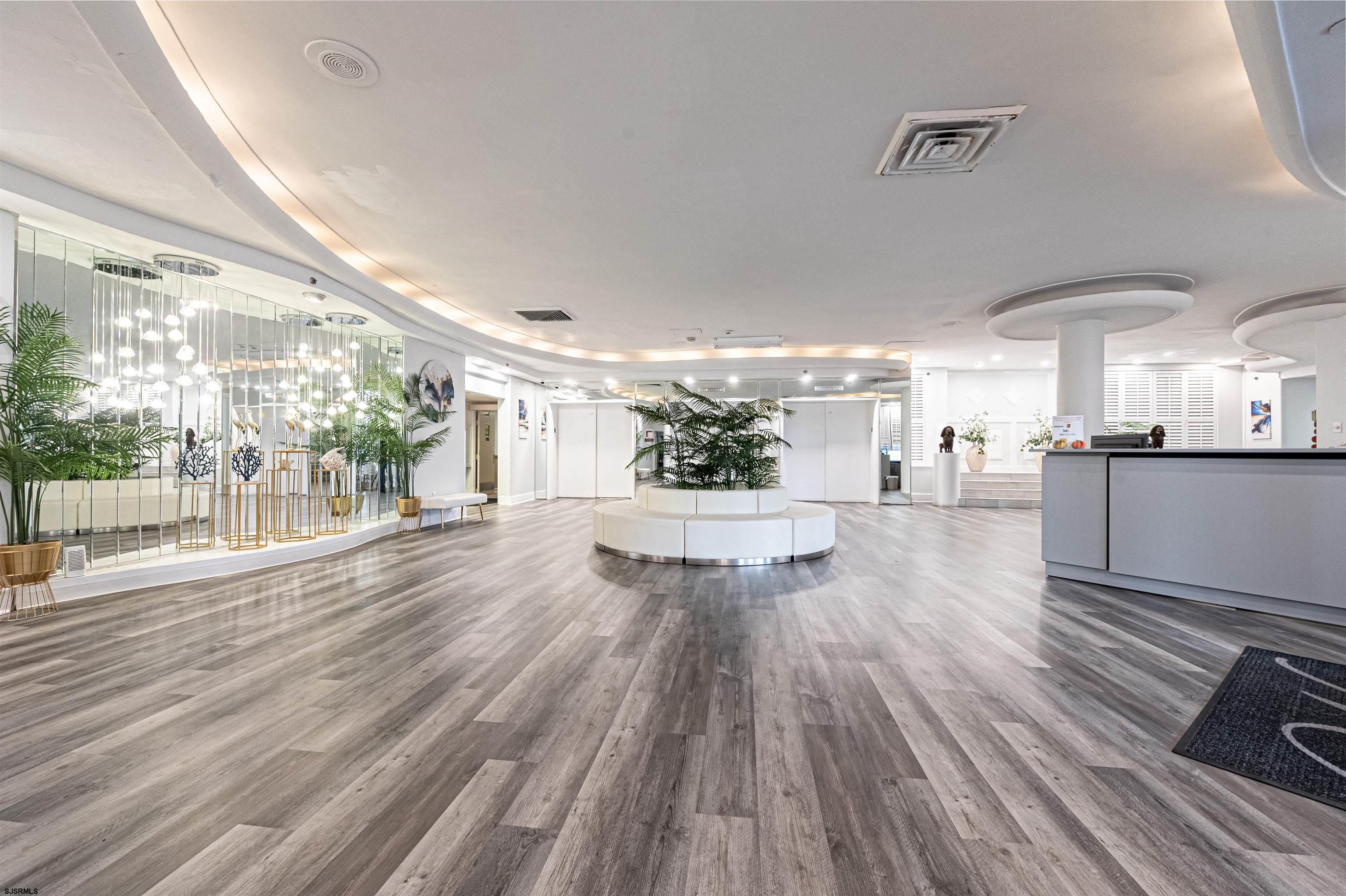 101 S Raleigh Avenue