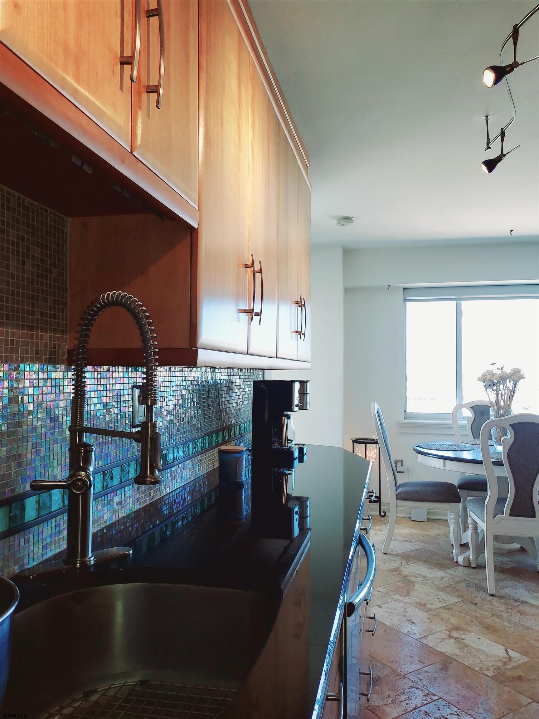 6101 Monmouth Avenue