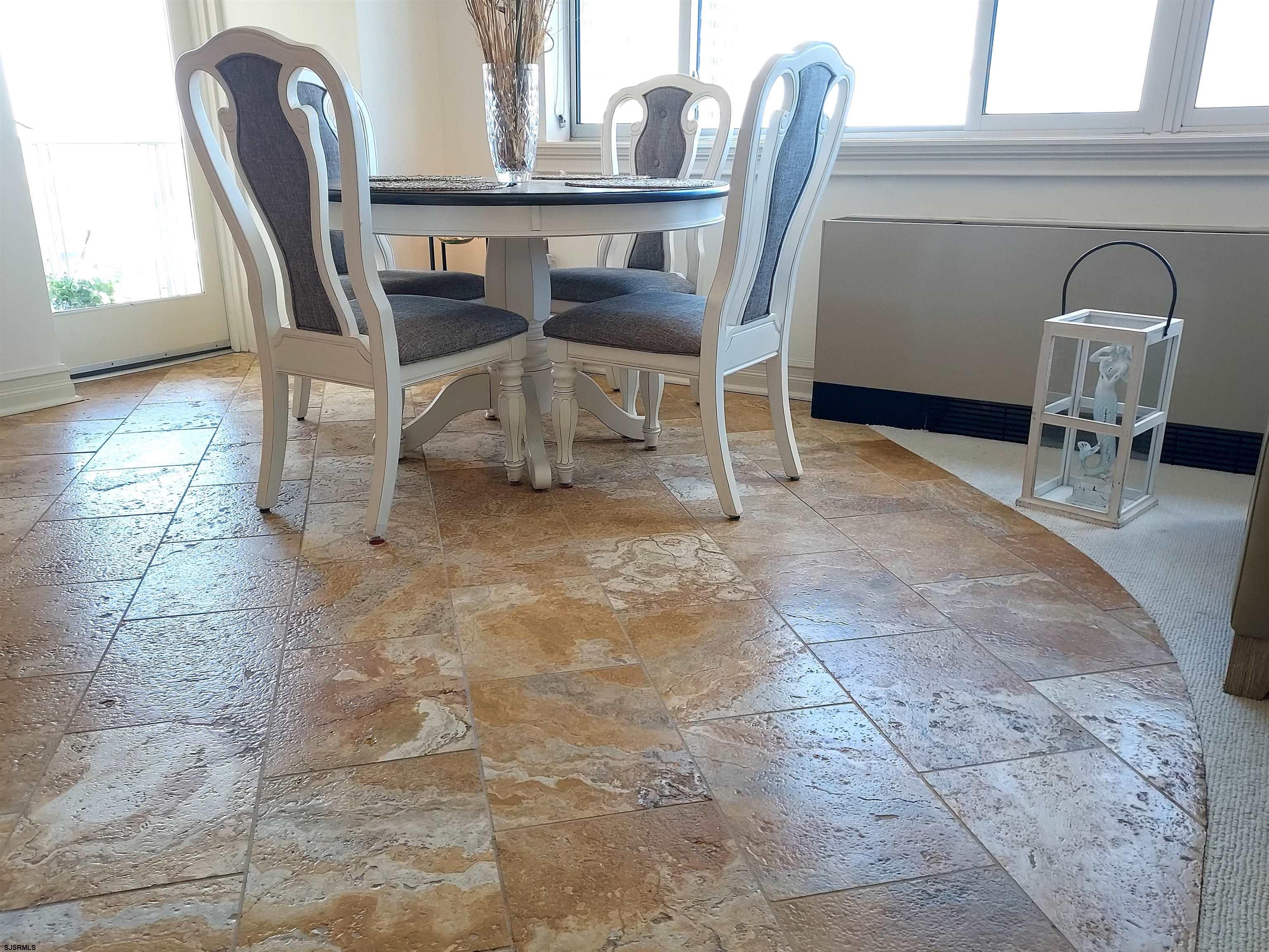 6101 Monmouth Avenue