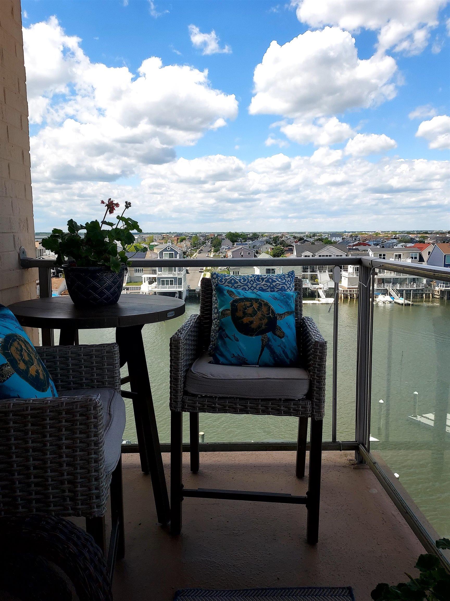 6101 Monmouth Avenue