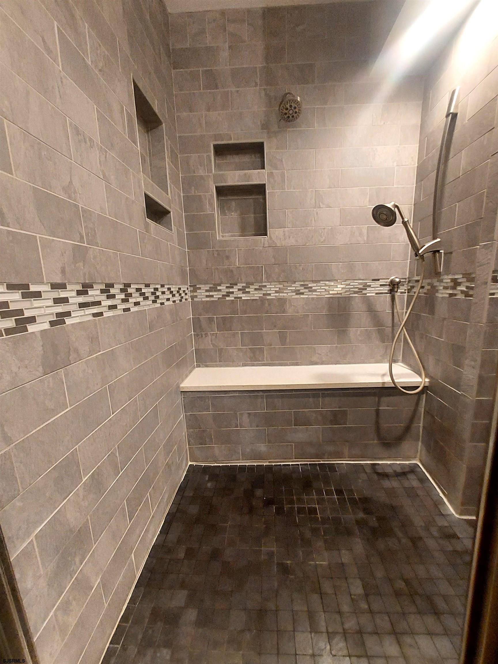 6101 Monmouth Avenue