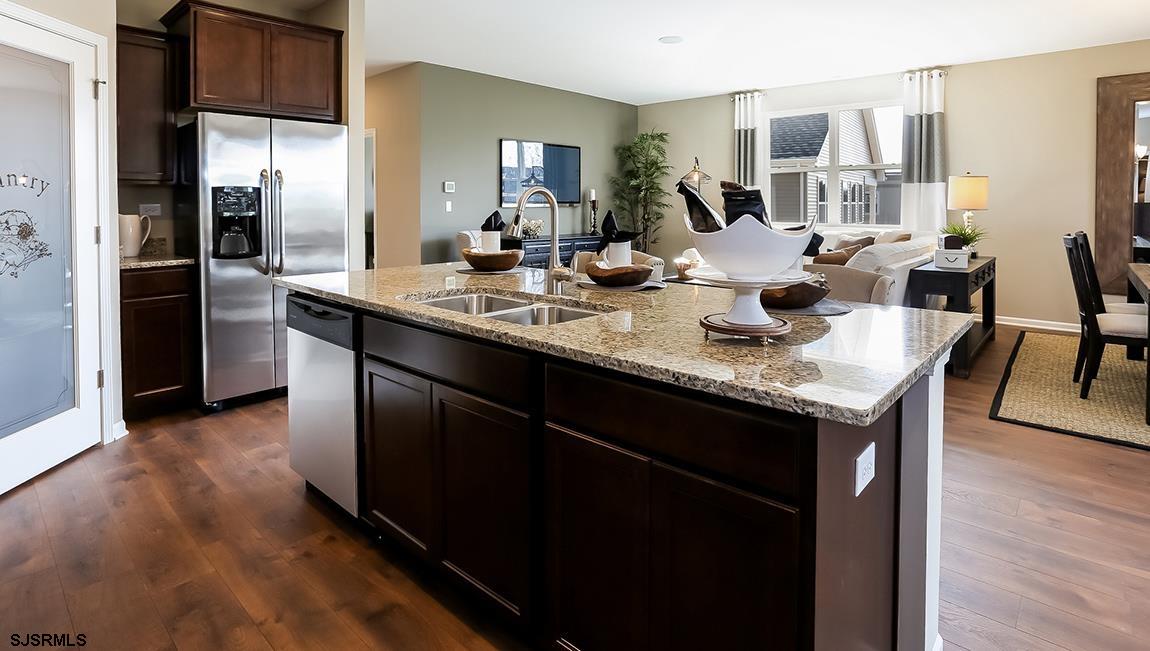 121 Hilton Head Ct