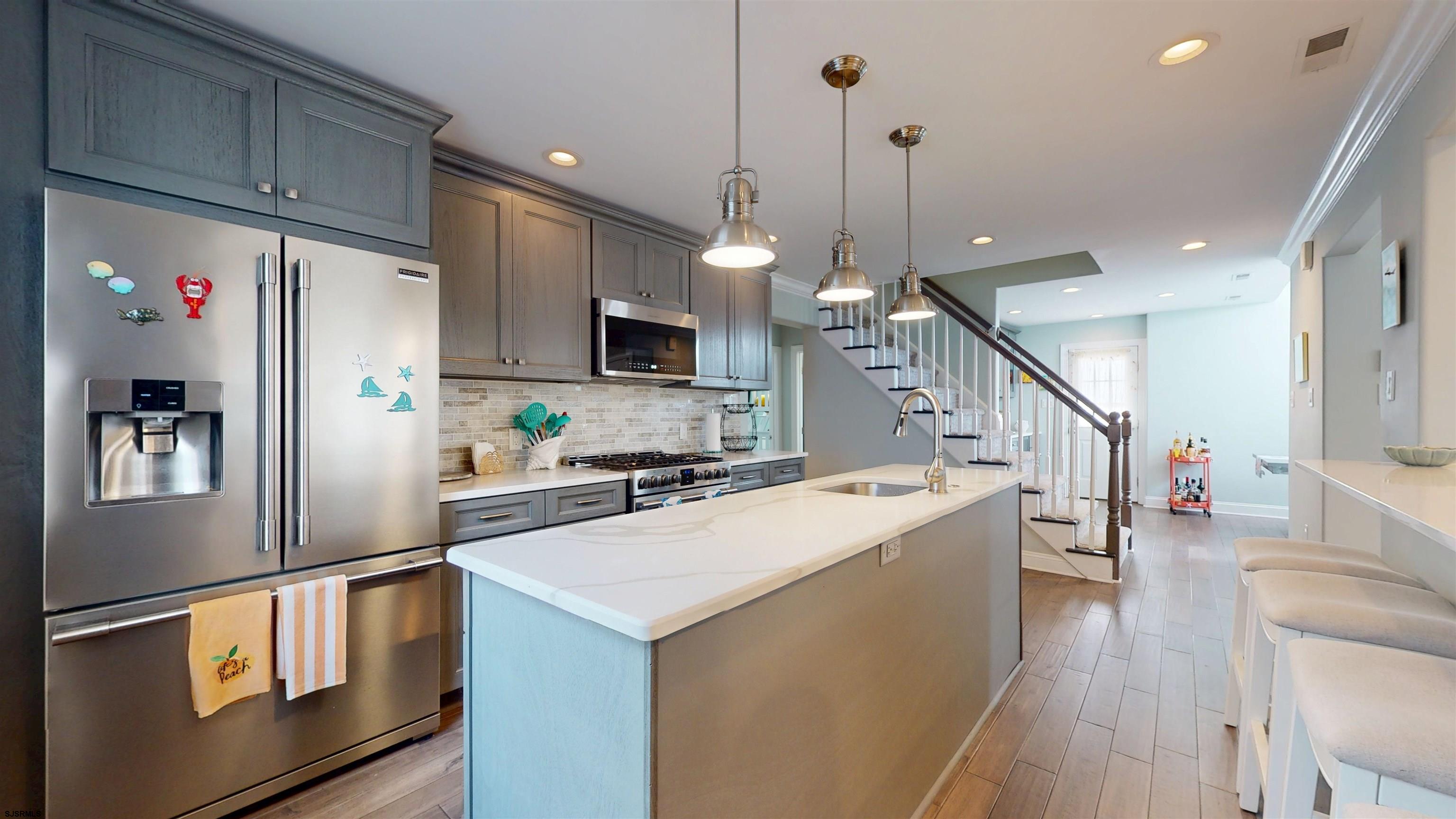 713 W Brigantine Avenue - Picture 3