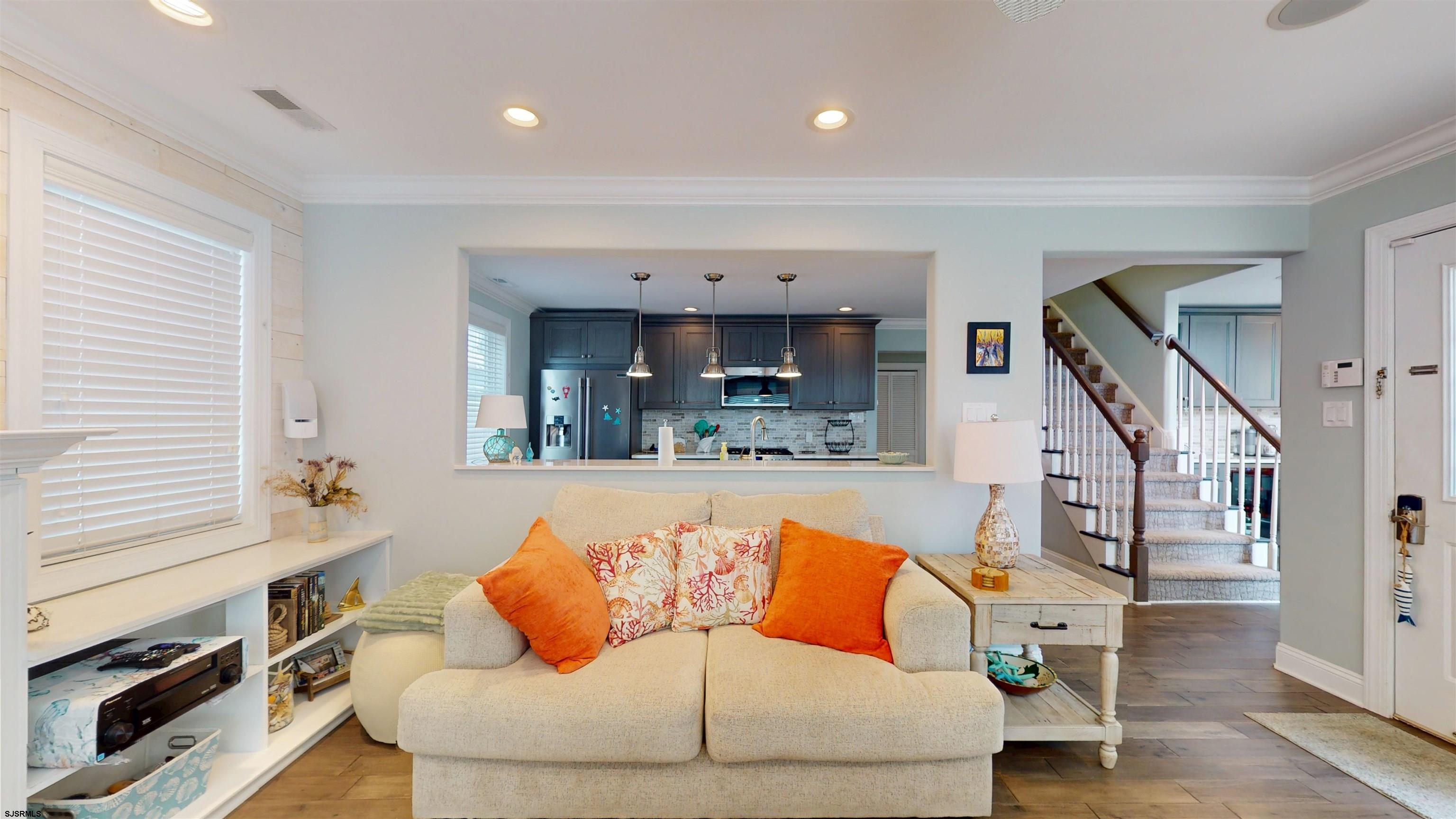 713 W Brigantine Avenue