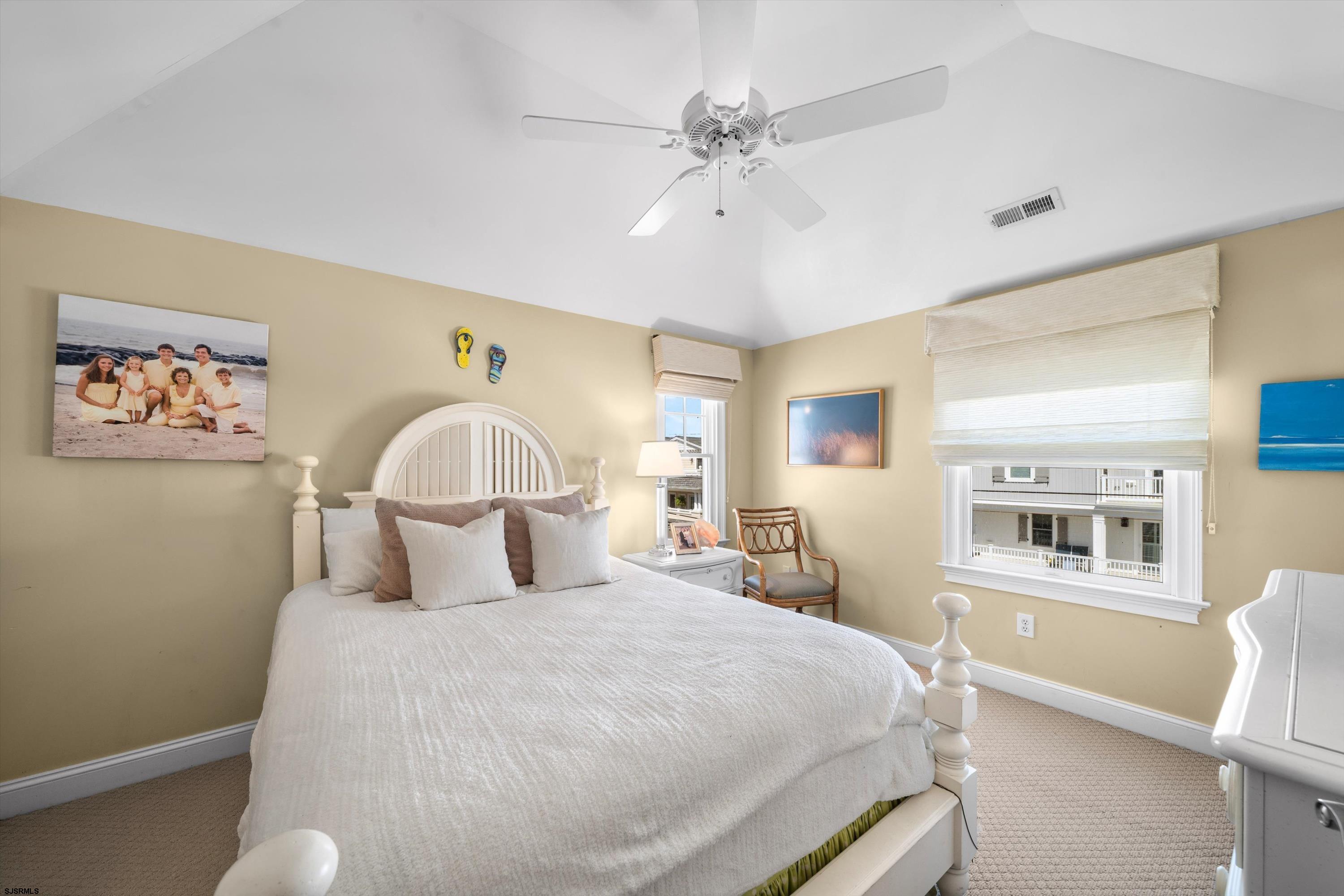 2610 Wesley Avenue - Picture 23