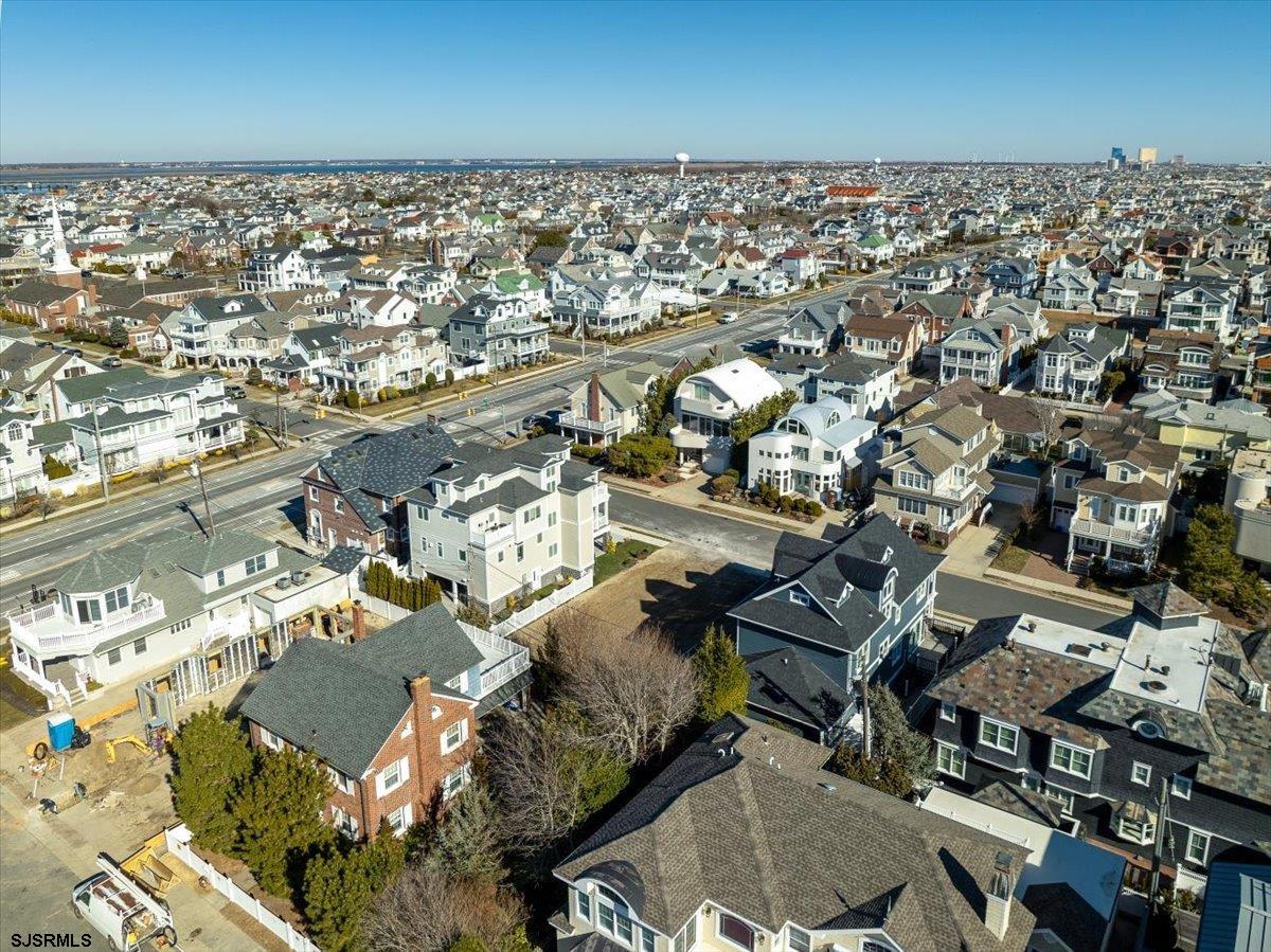 104 S Thurlow Avenue