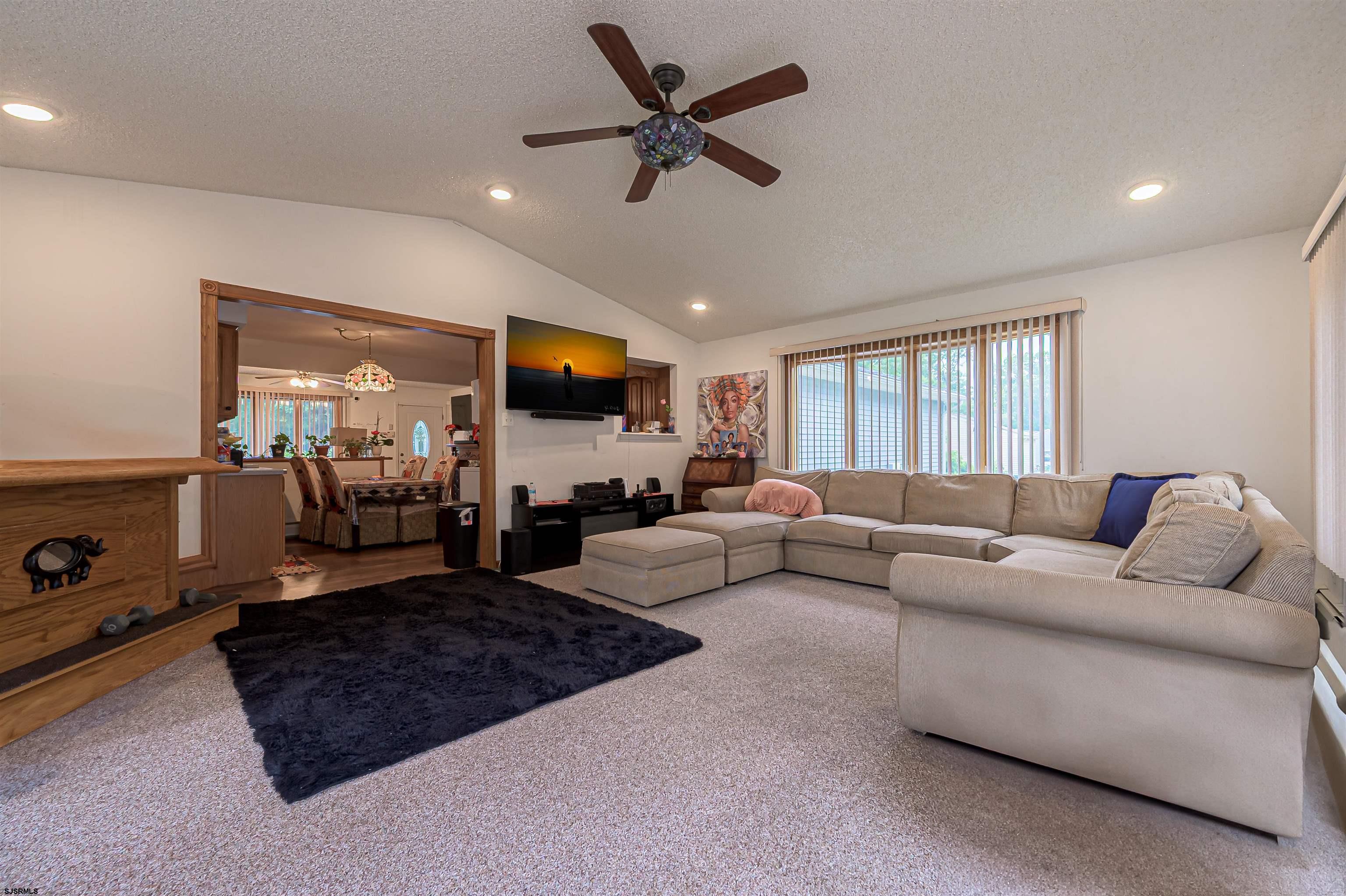 89 Robert Best Rd