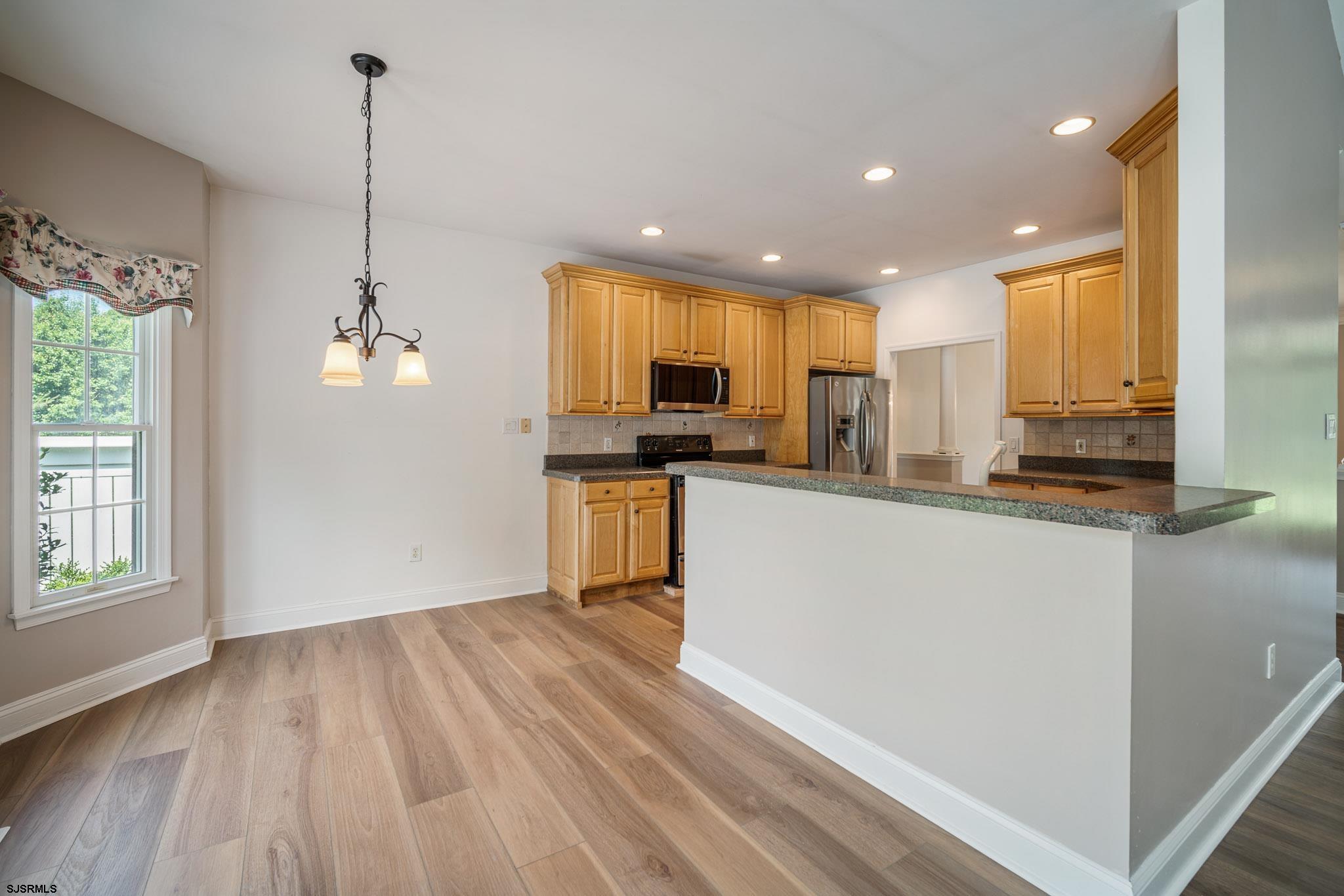 2 Clay Ct