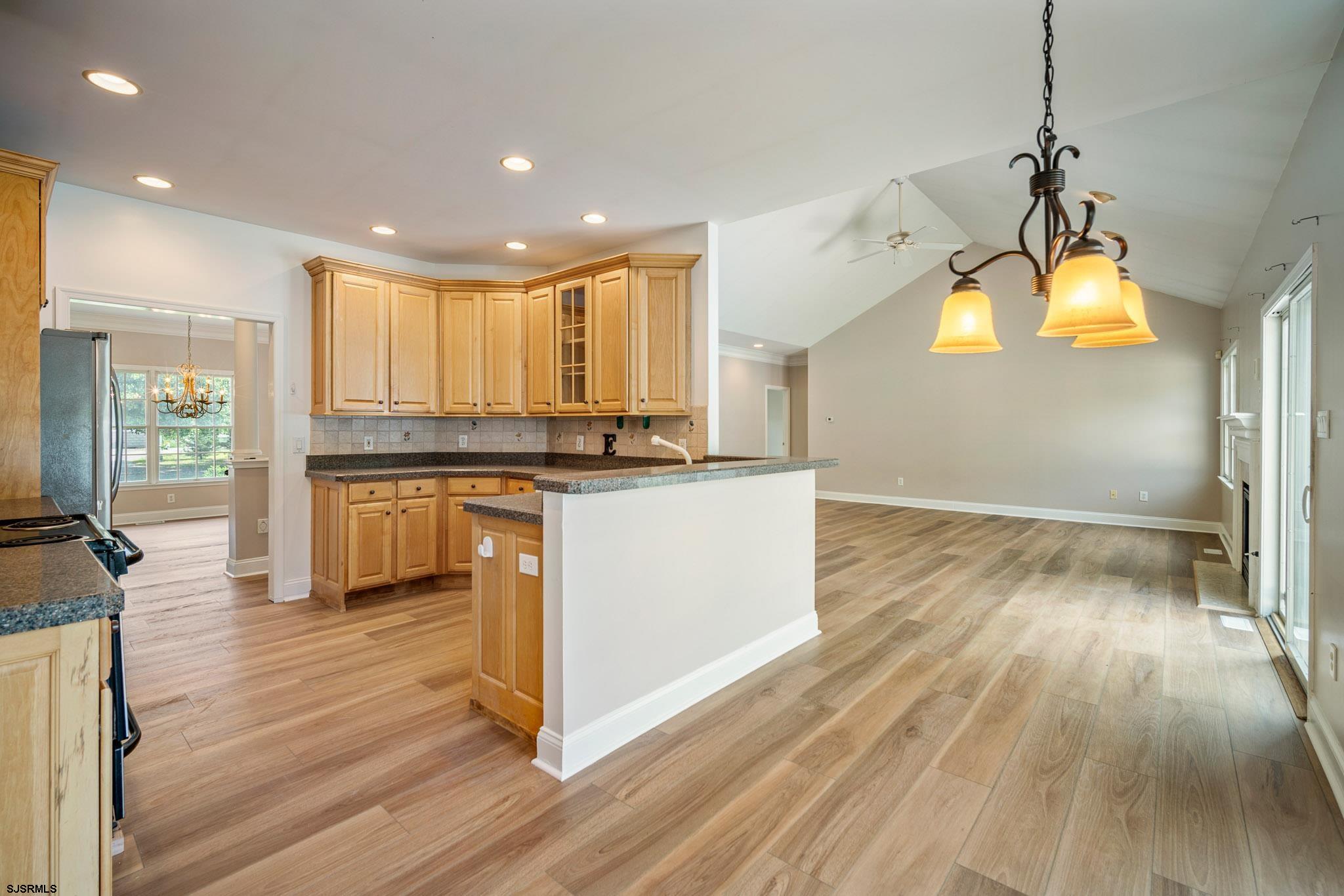 2 Clay Ct