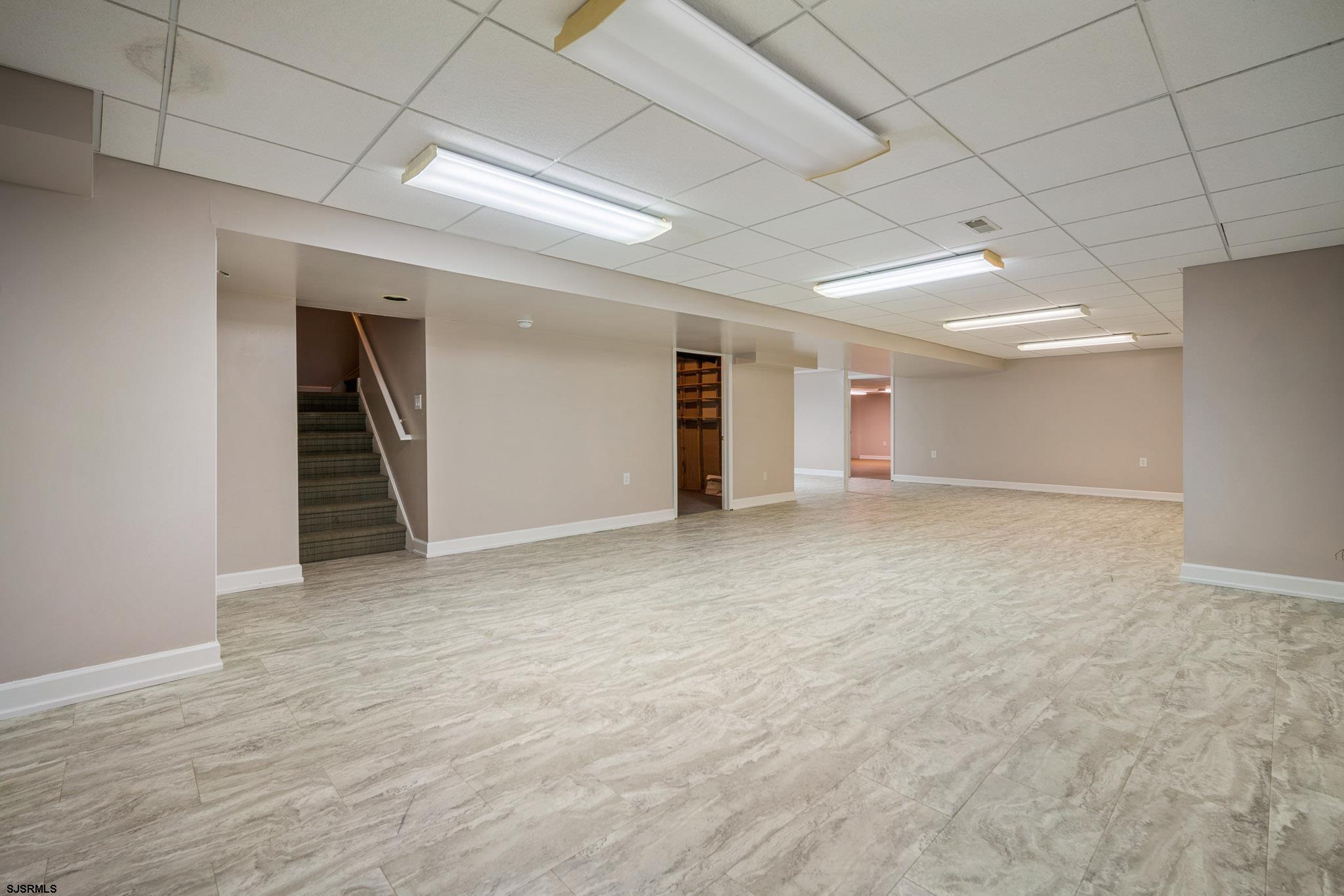 2 Clay Ct