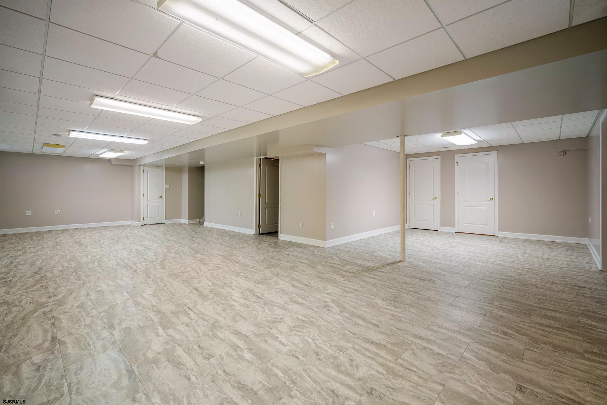 2 Clay Ct