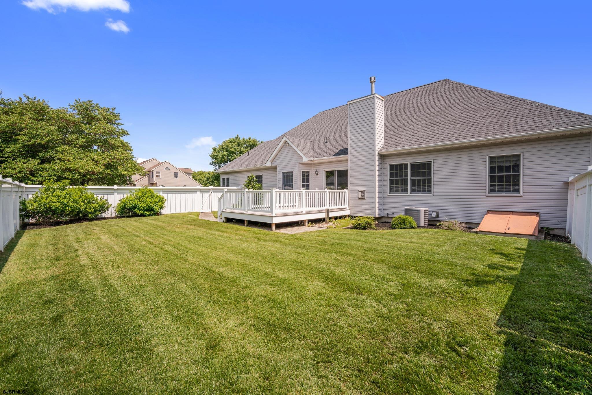 2 Clay Ct