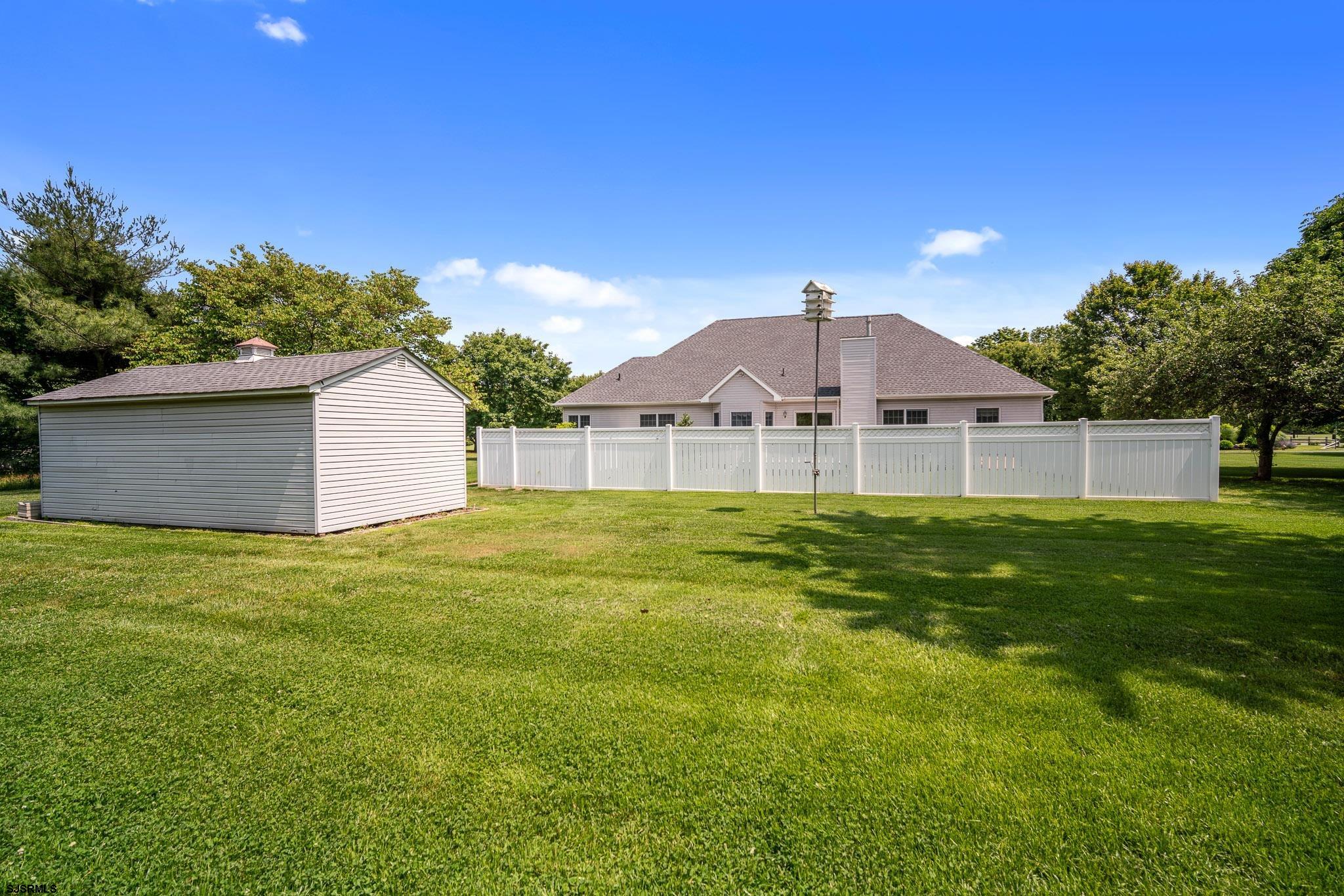 2 Clay Ct