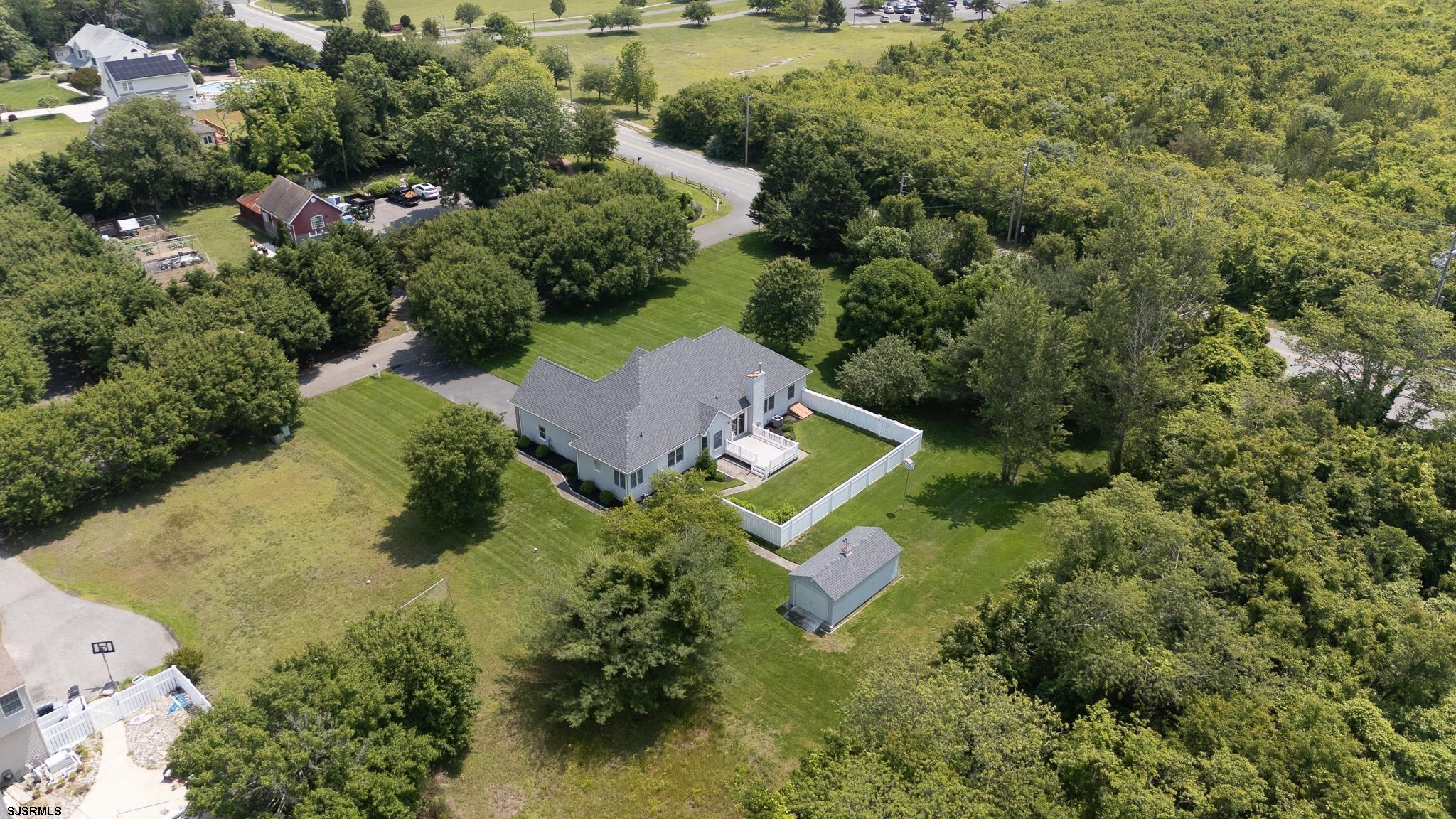 2 Clay Ct