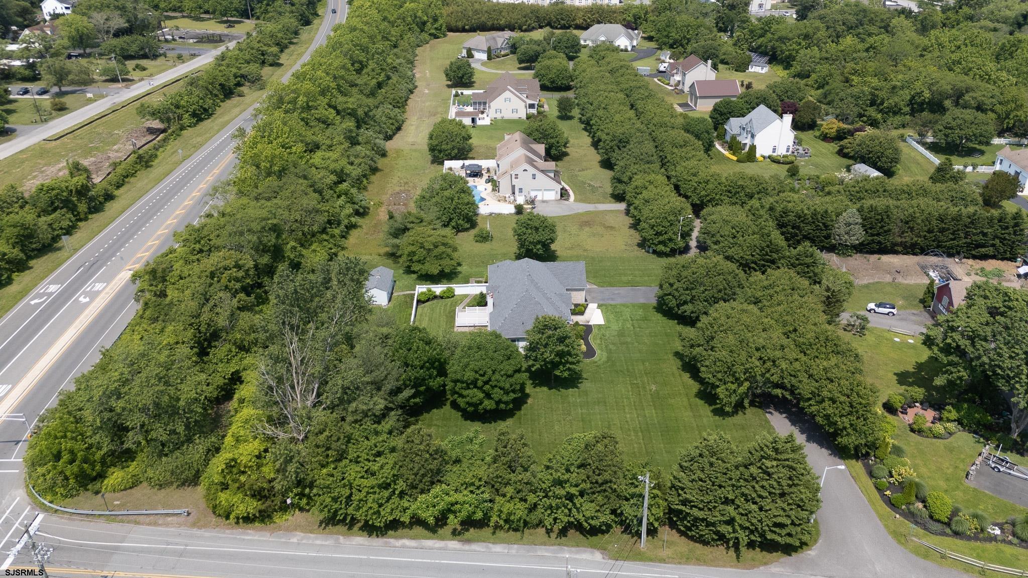2 Clay Ct