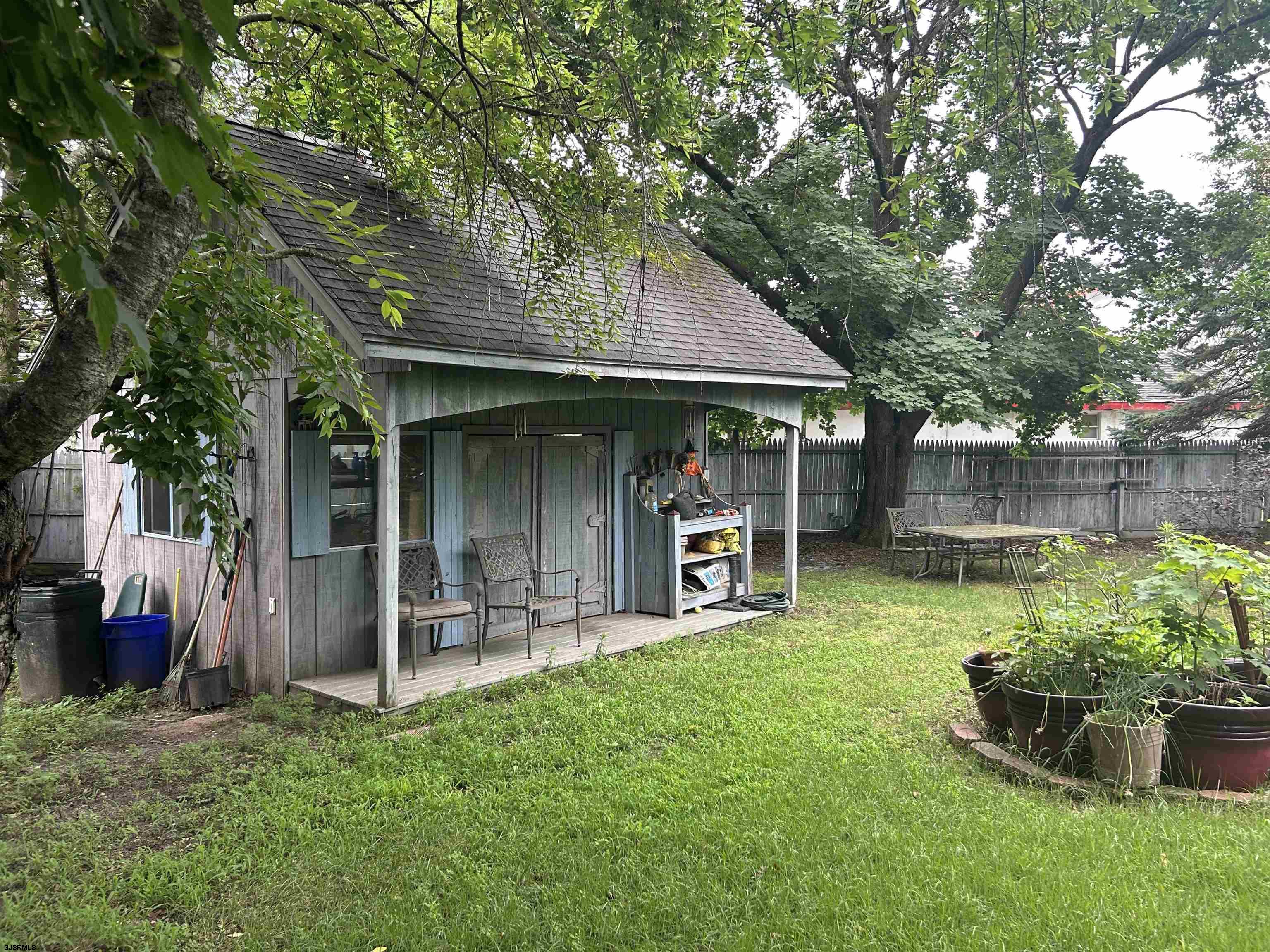 4 Robin Rd Road - Picture 2