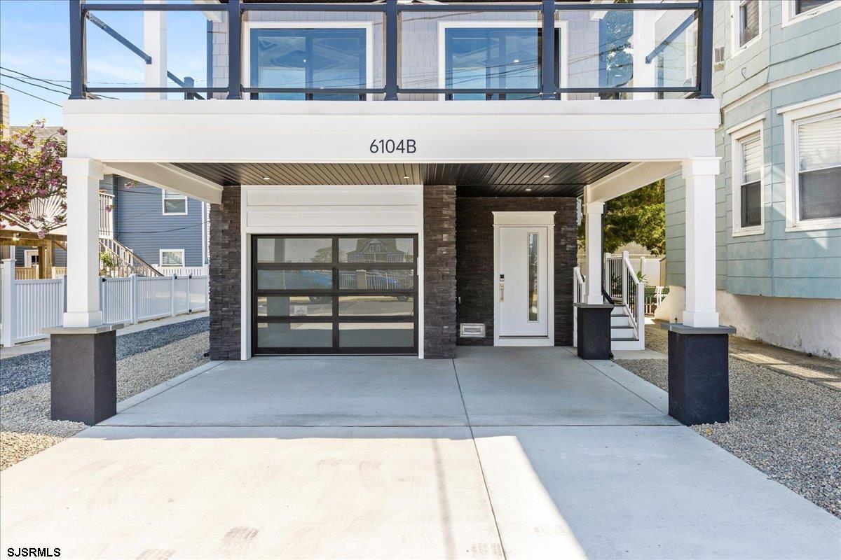 6104B Monmouth Avenue