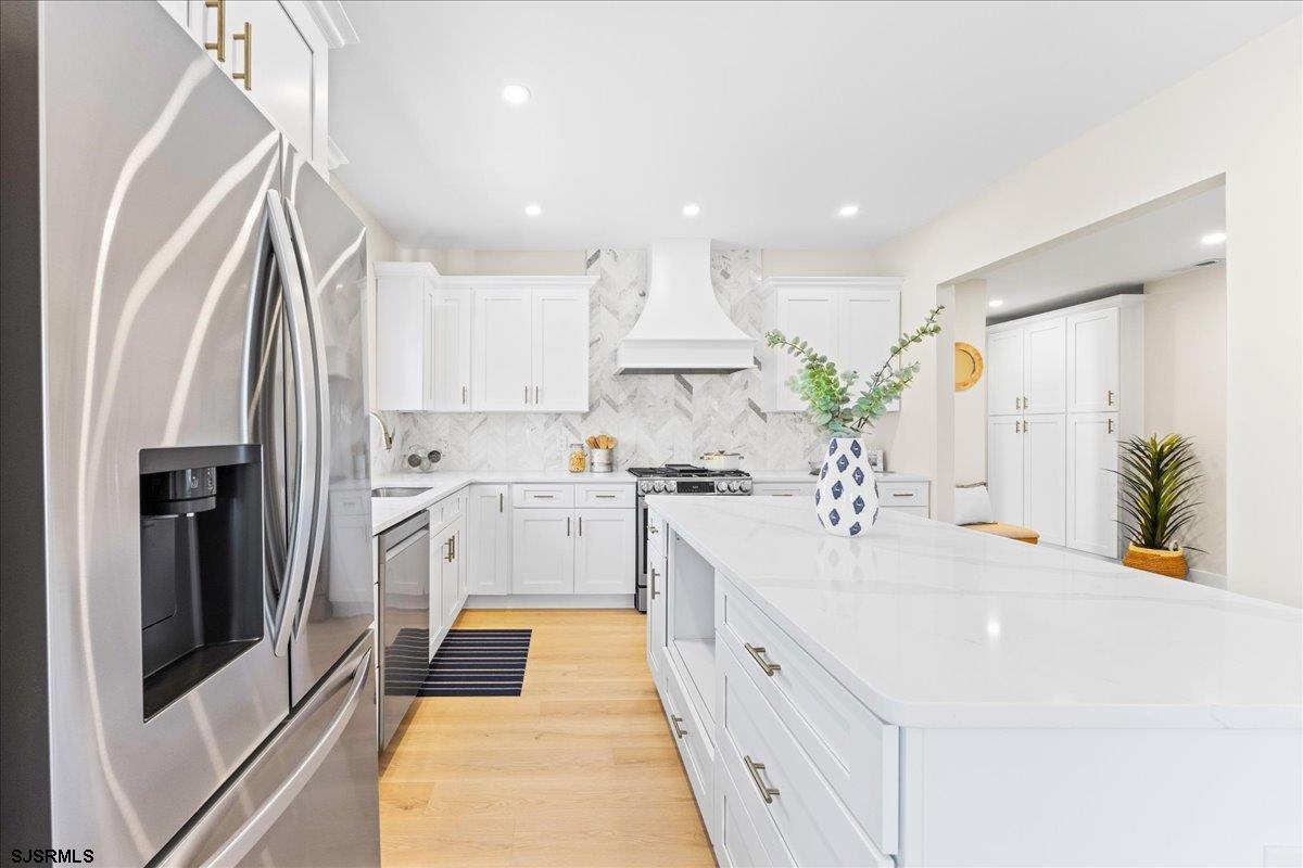 31 N Jasper Avenue