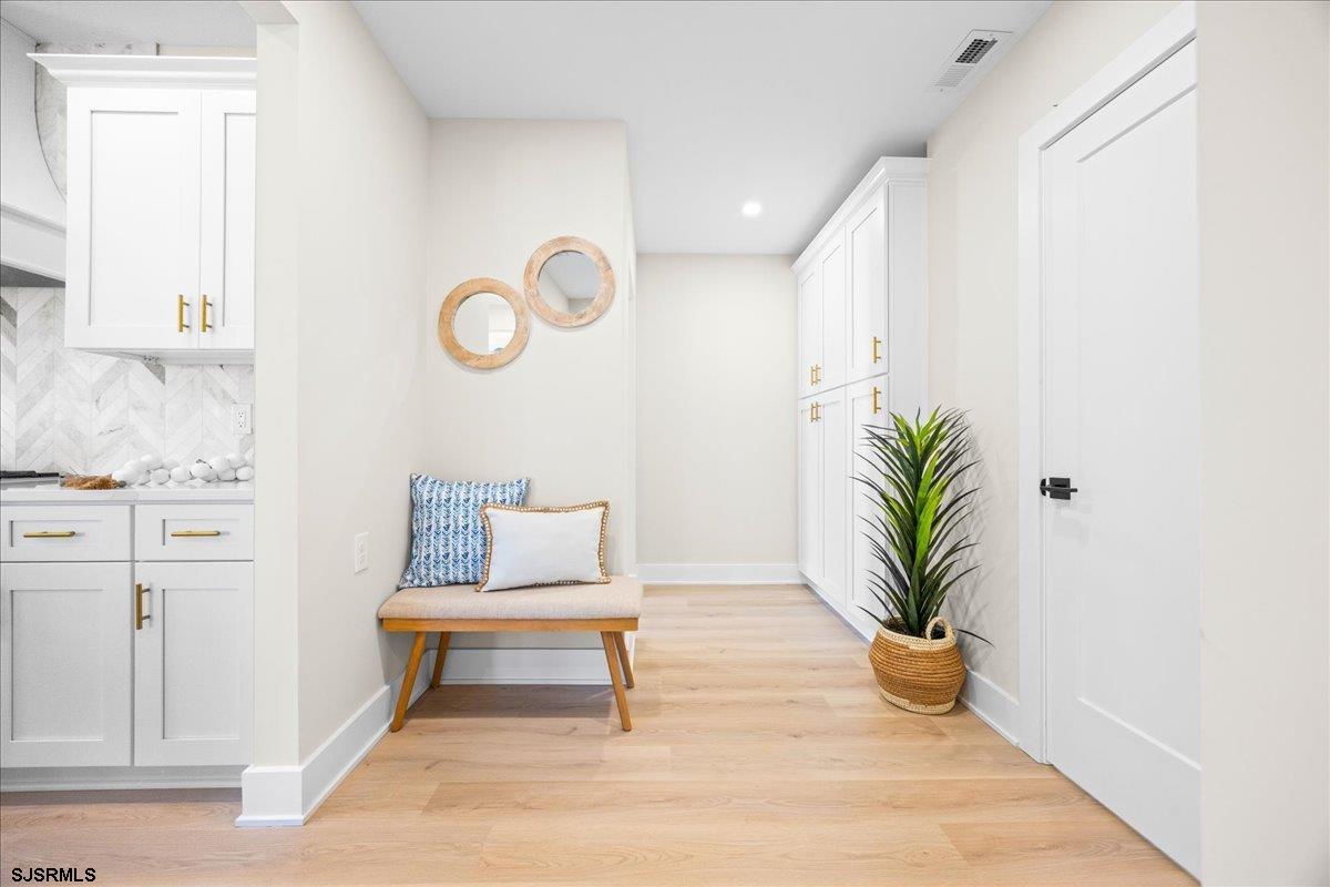 31 N Jasper Avenue