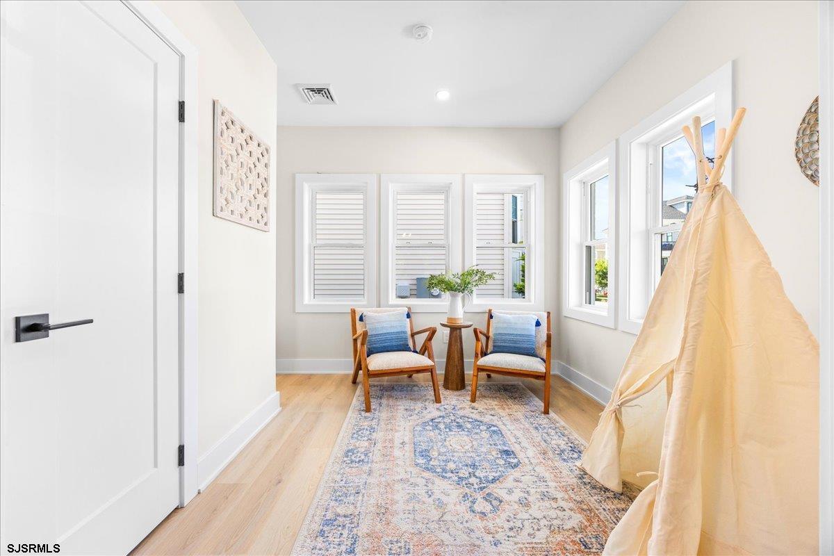 31 N Jasper Avenue
