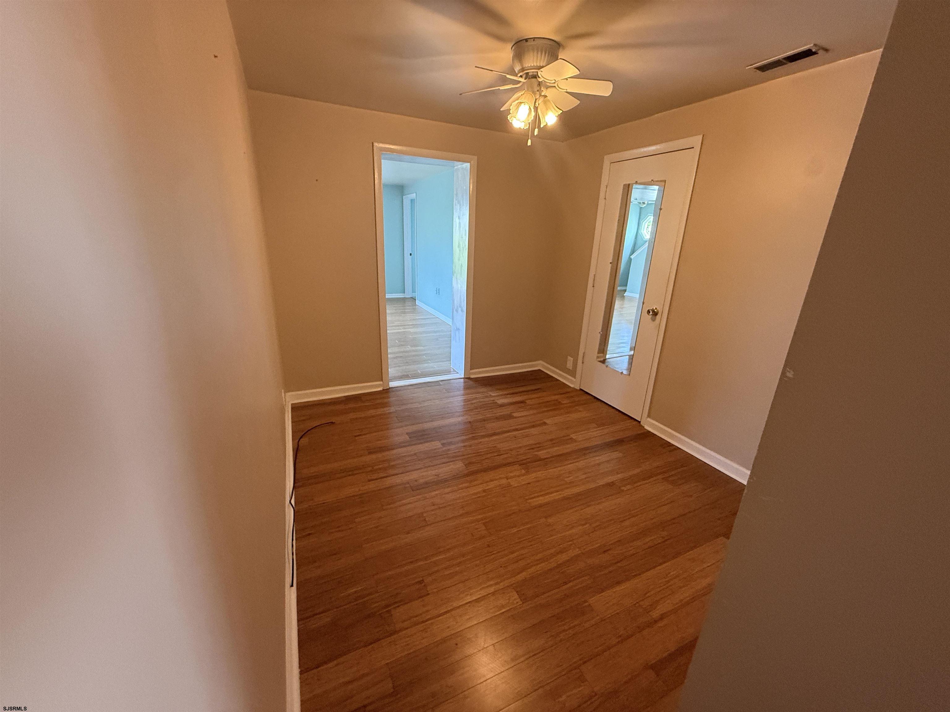 41 E Vernon Avenue