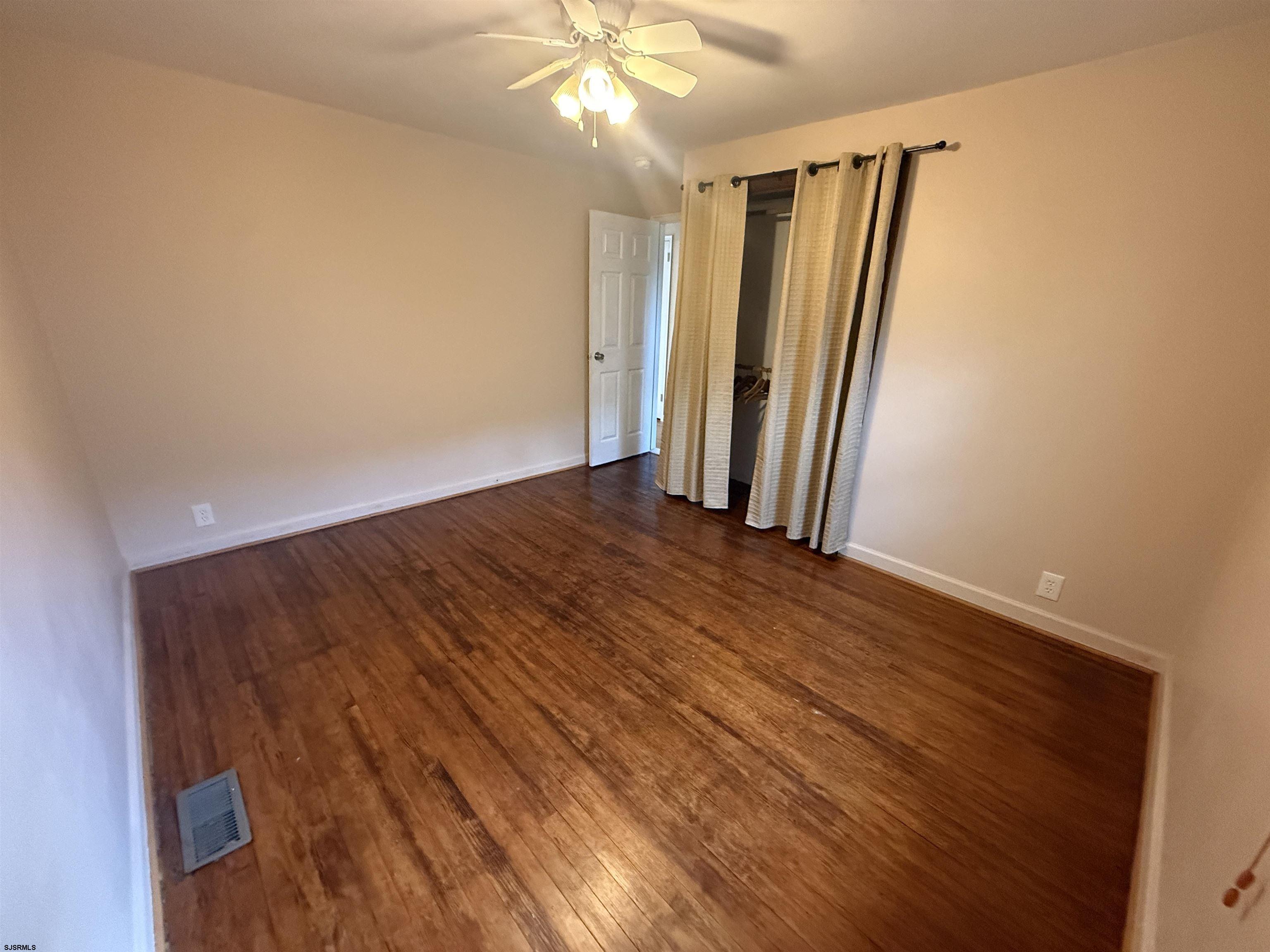 41 E Vernon Avenue