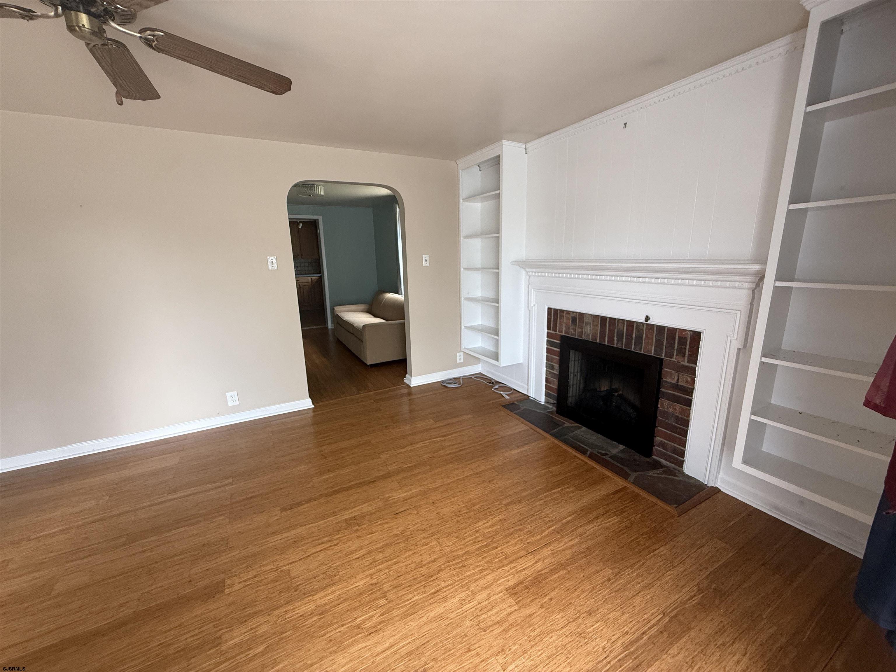 41 E Vernon Avenue