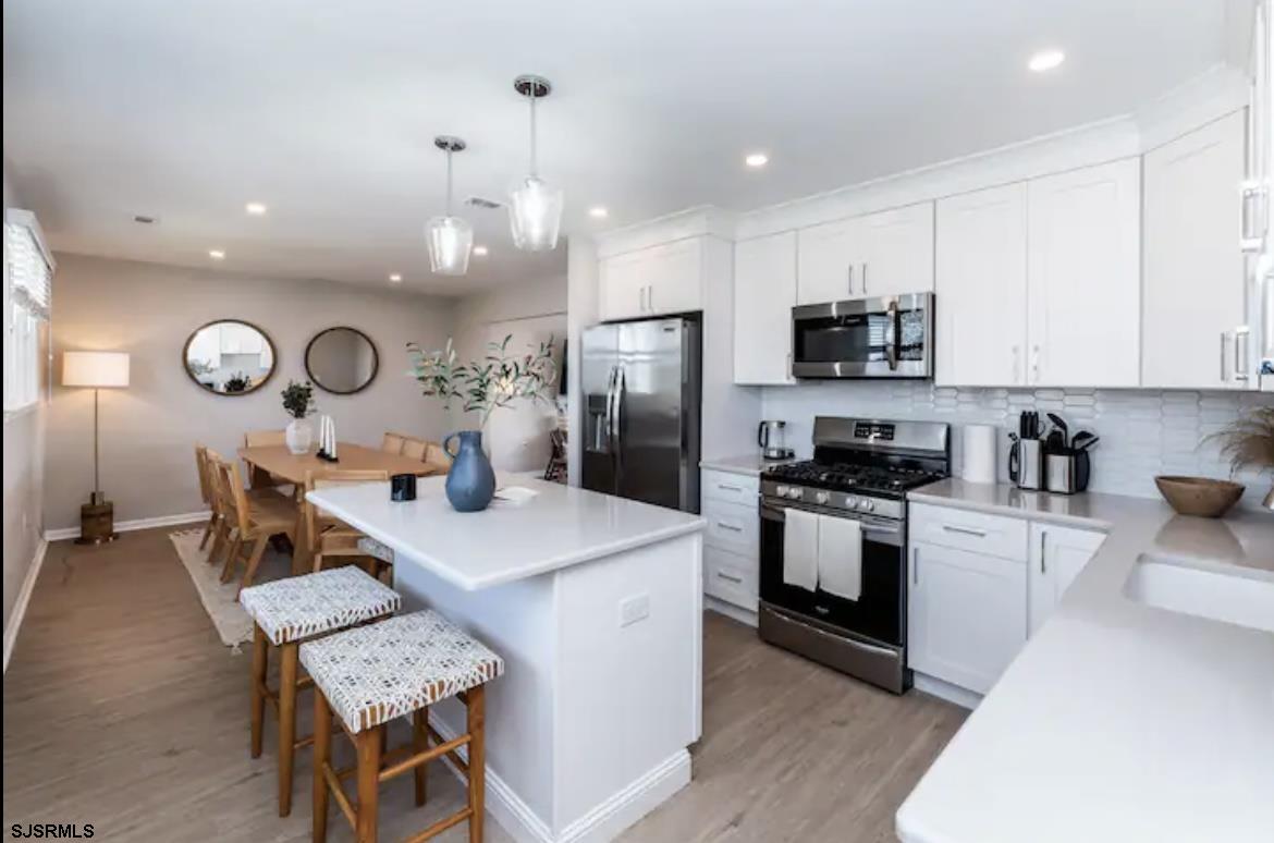 7007 Ventnor Gardens Plaza