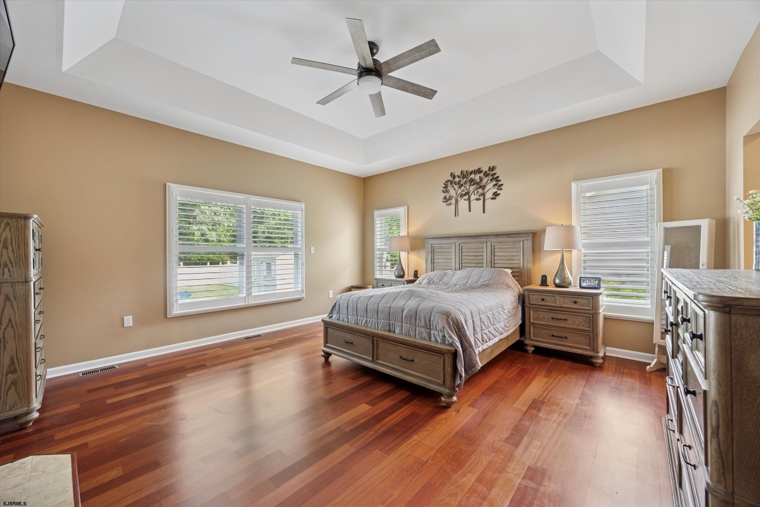 16 Scarlett Oak Cir