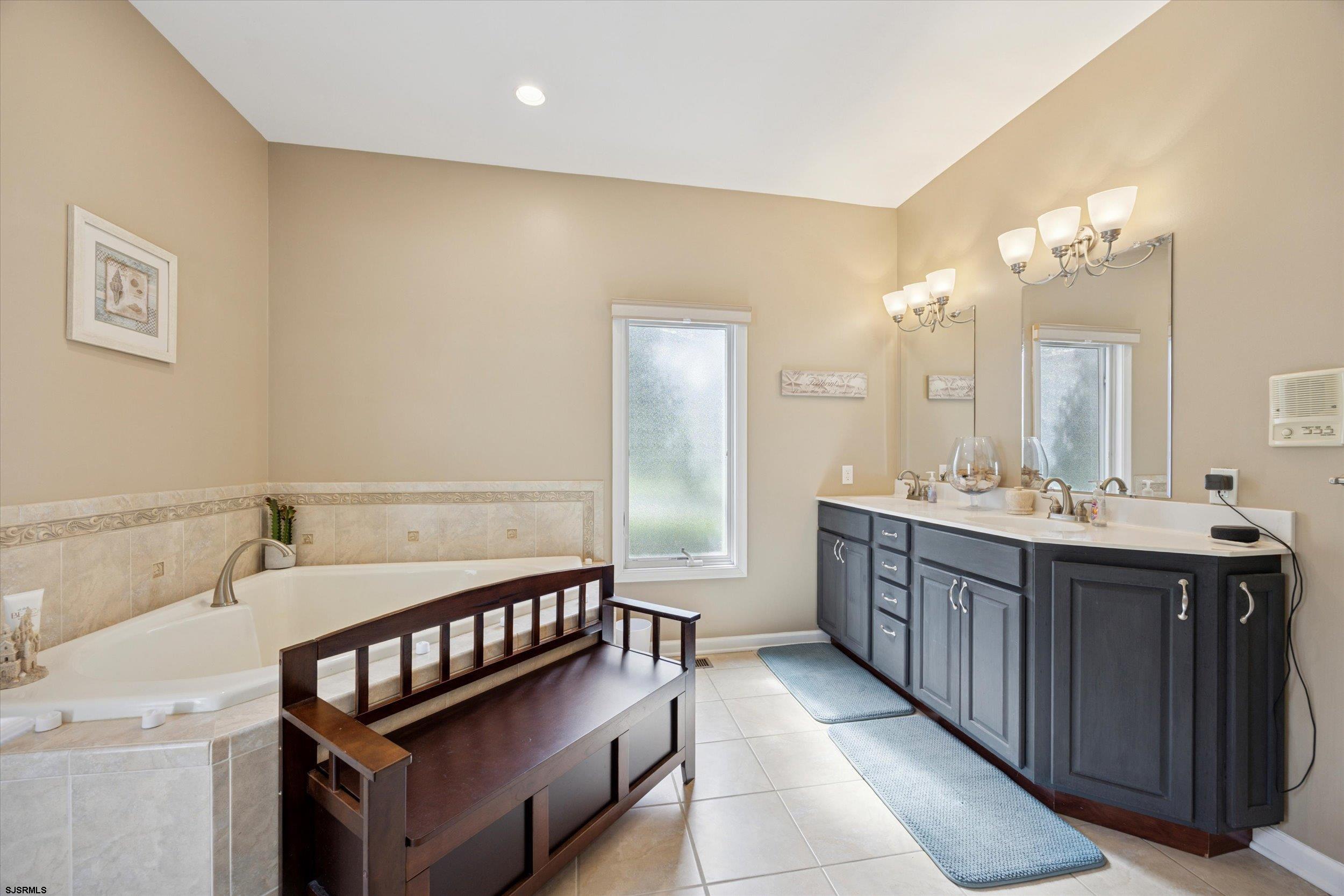 16 Scarlett Oak Cir