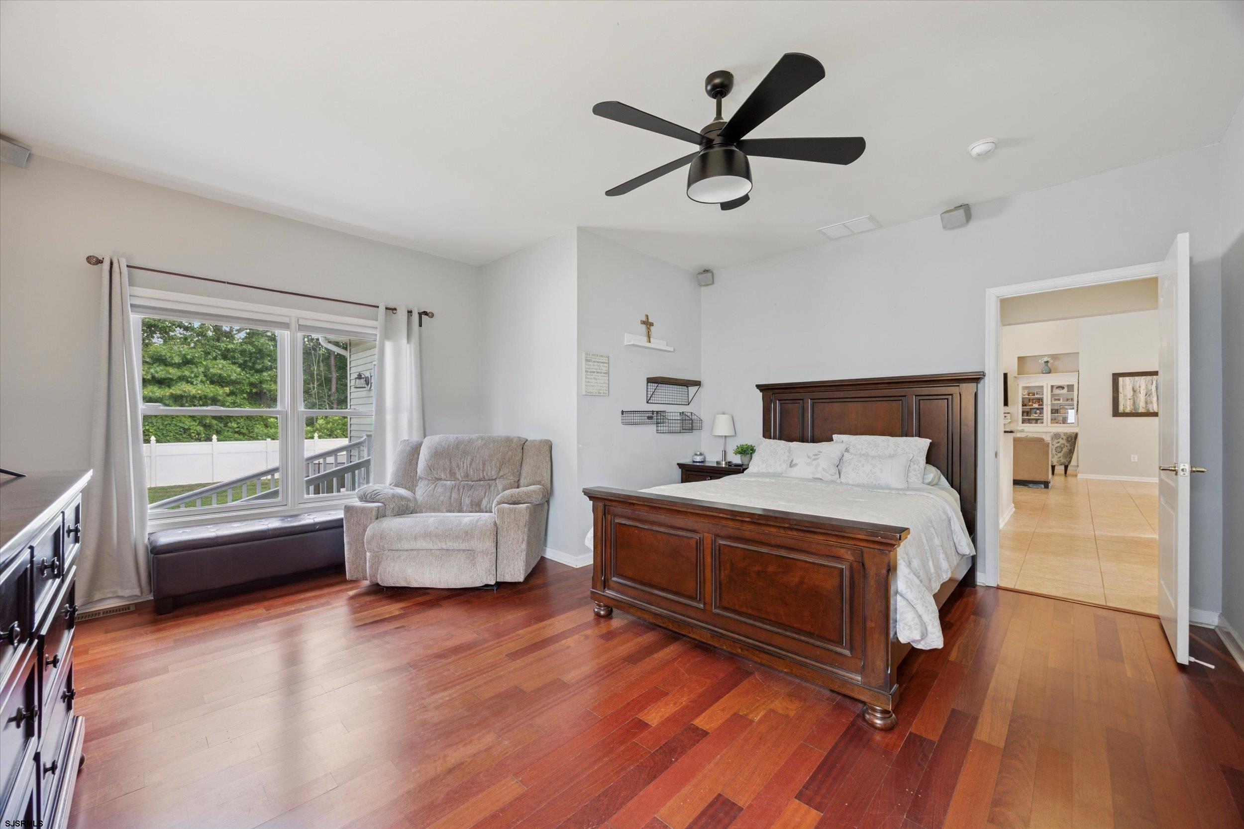 16 Scarlett Oak Cir