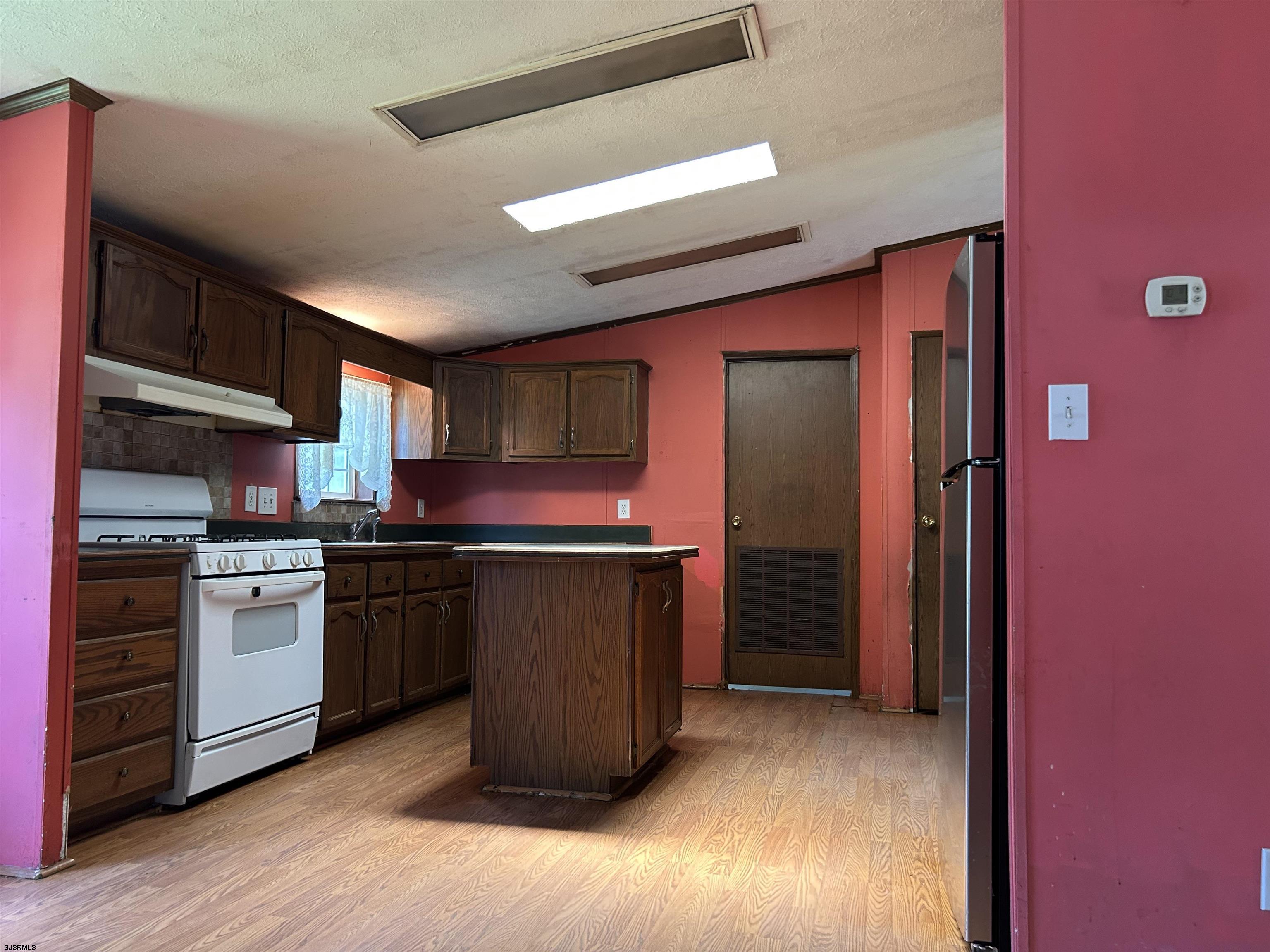2528 Tilton Rd Road