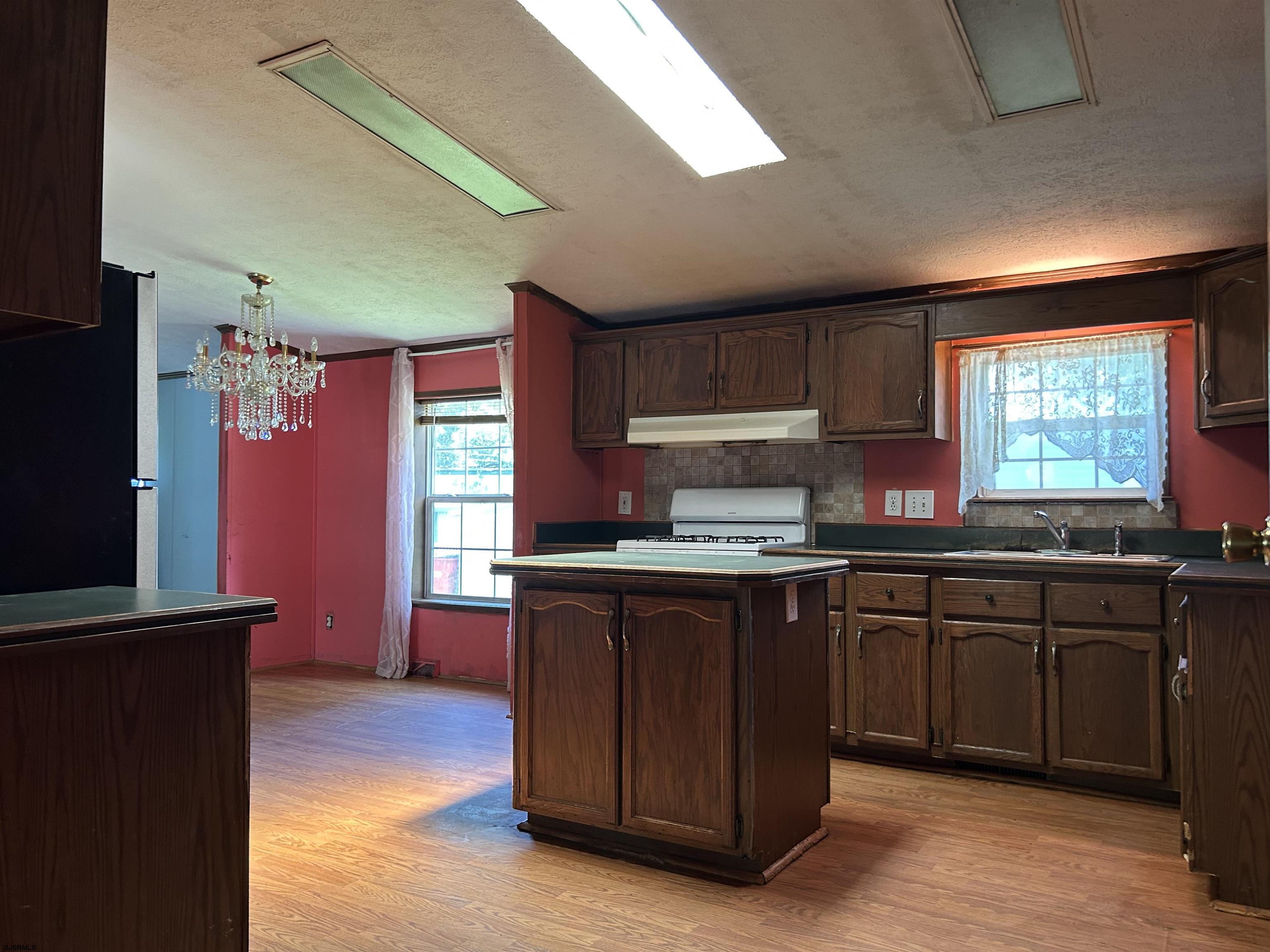 2528 Tilton Rd Road