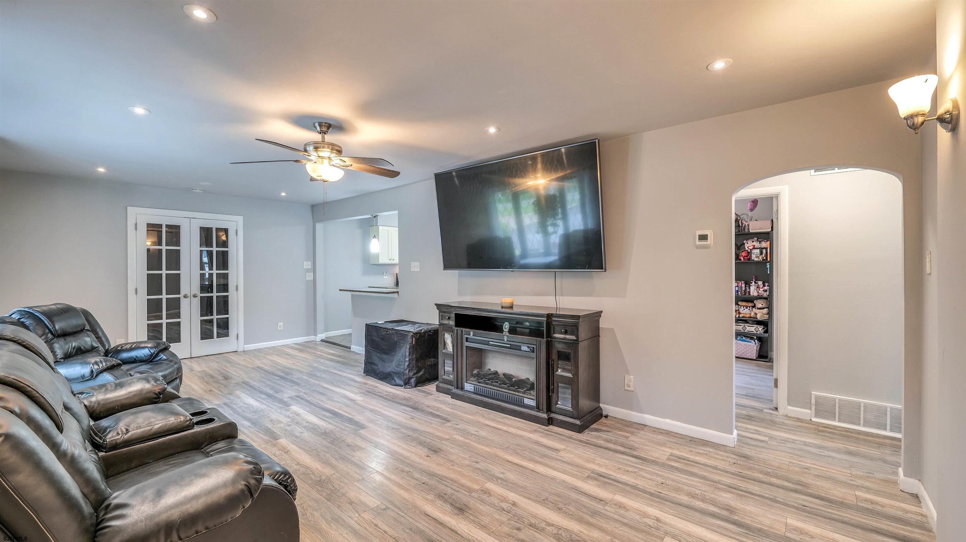 239 Blue Anchor Road - Picture 4