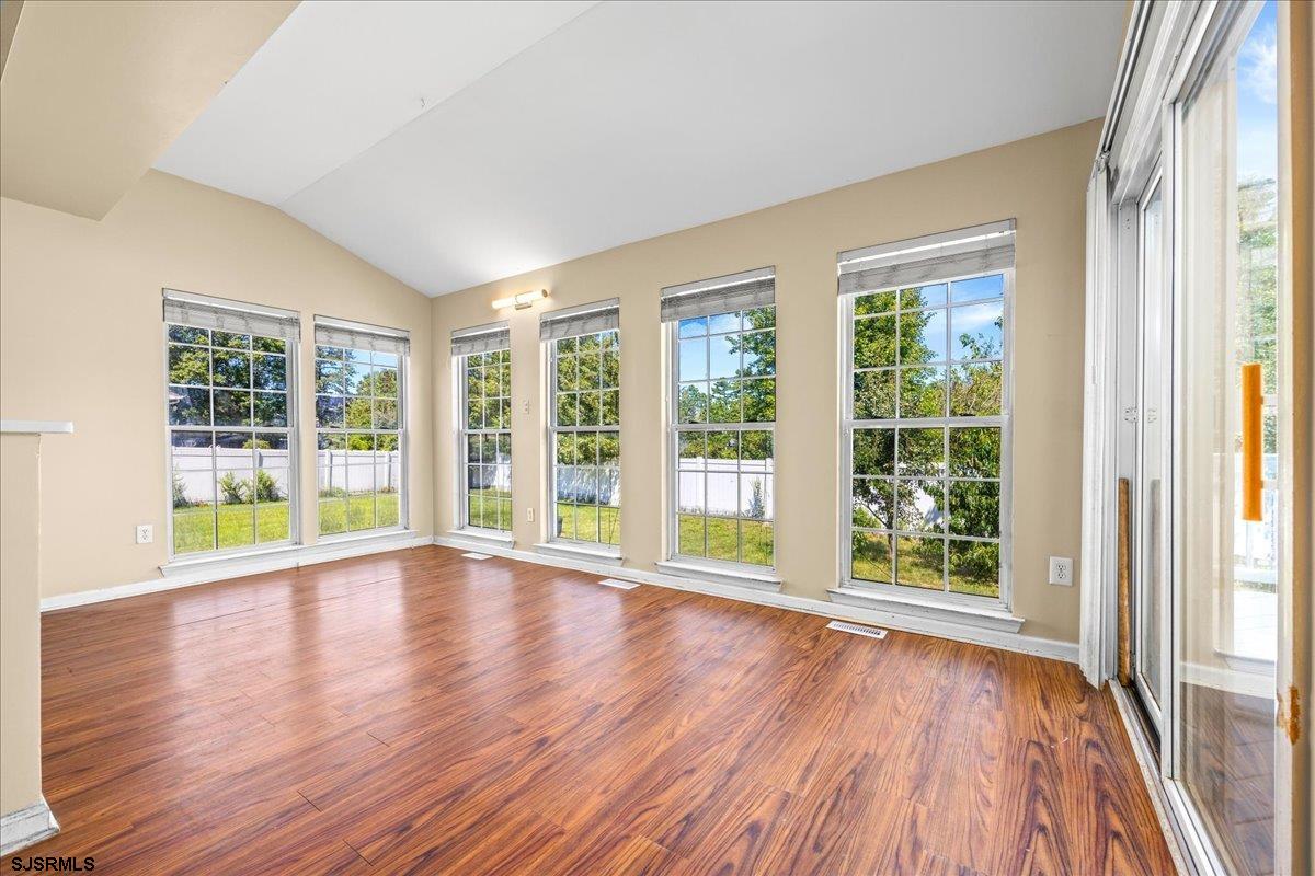 34 Sugarberry Dr