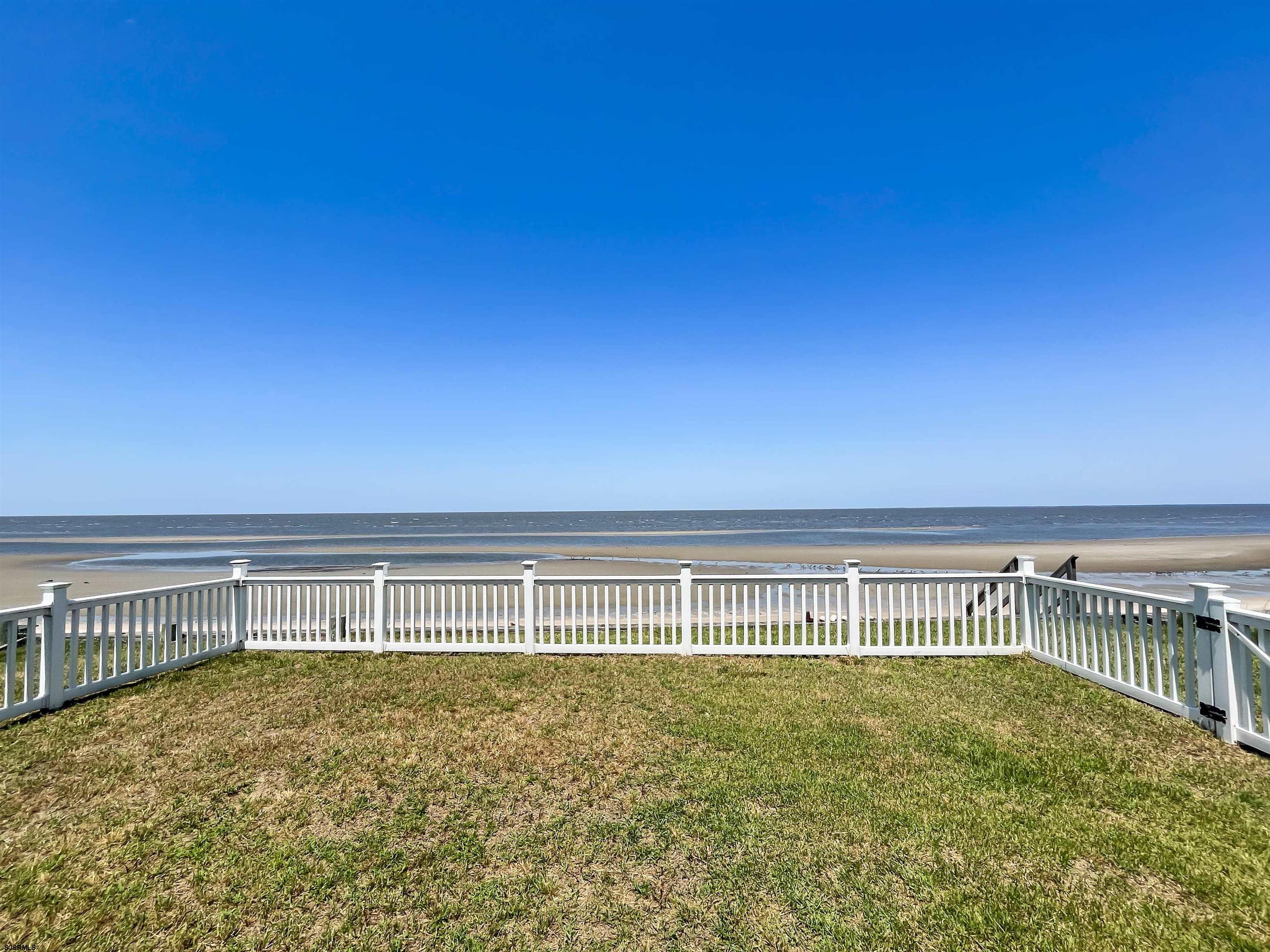 6 Pierces Point Road