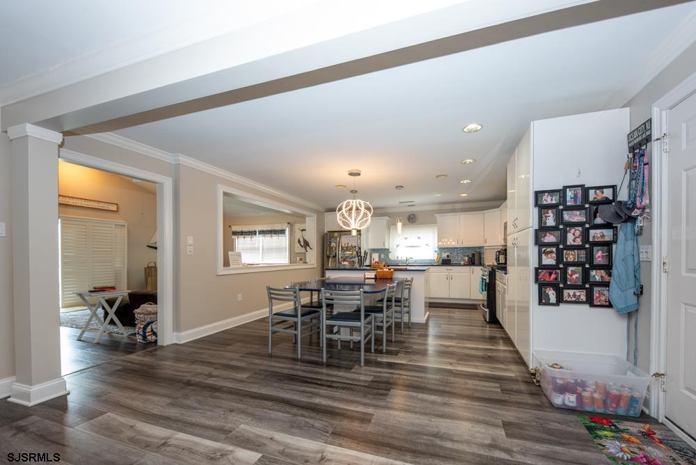 8 Valmar Court