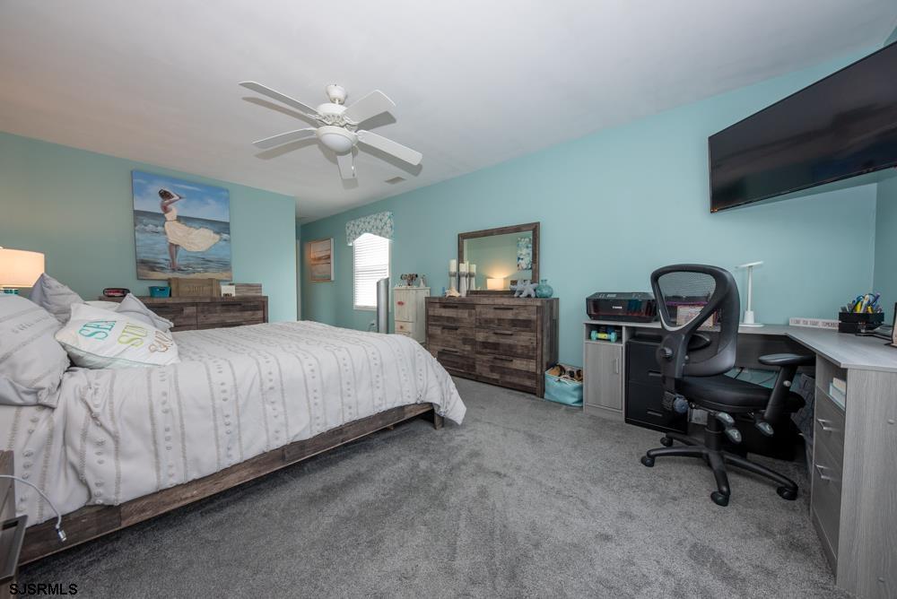8 Valmar Court