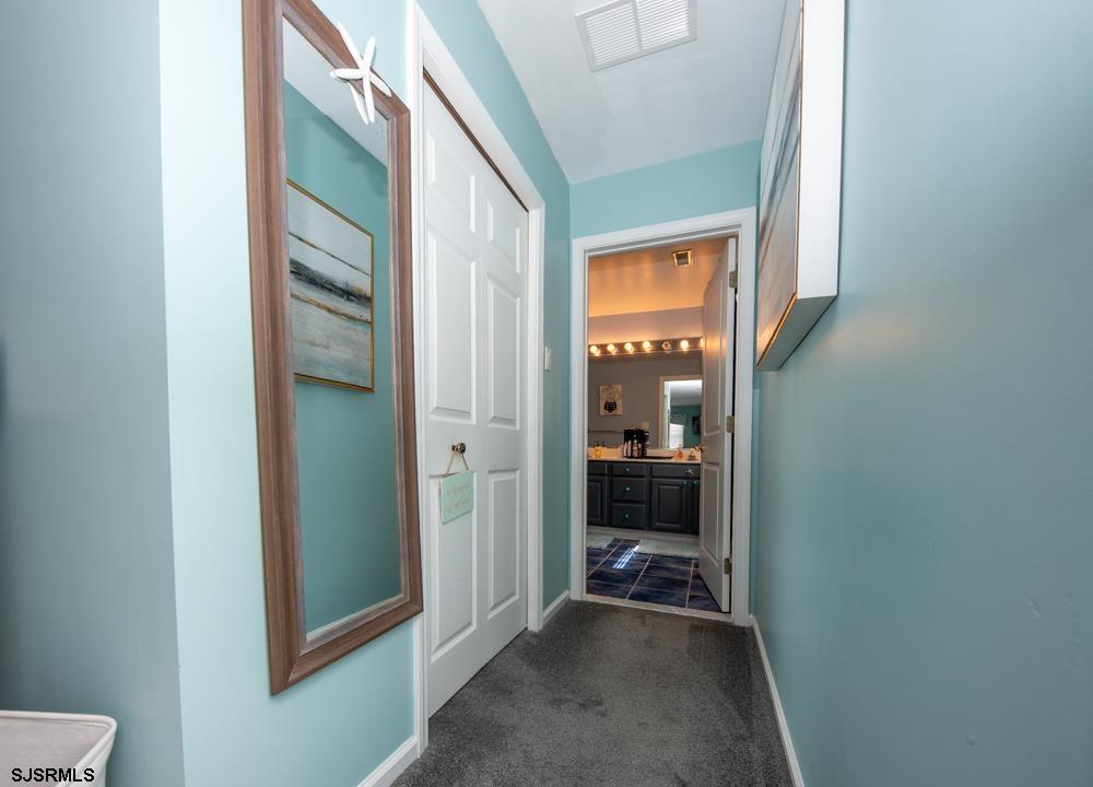 8 Valmar Court