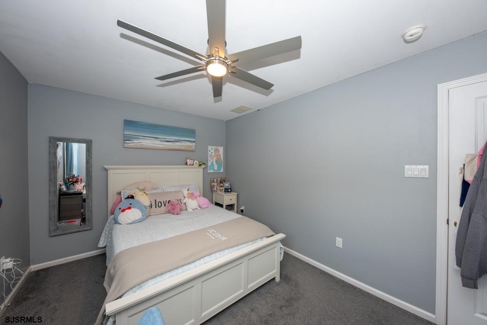 8 Valmar Court
