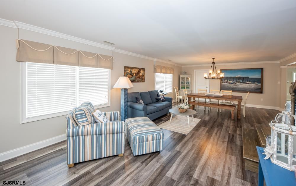 8 Valmar Court