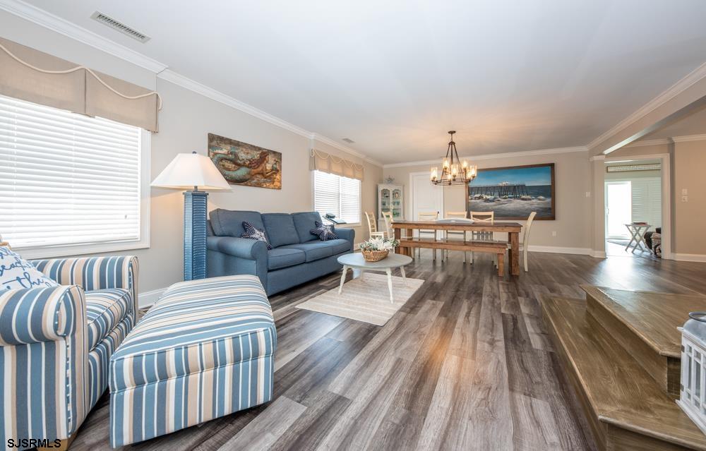 8 Valmar Court