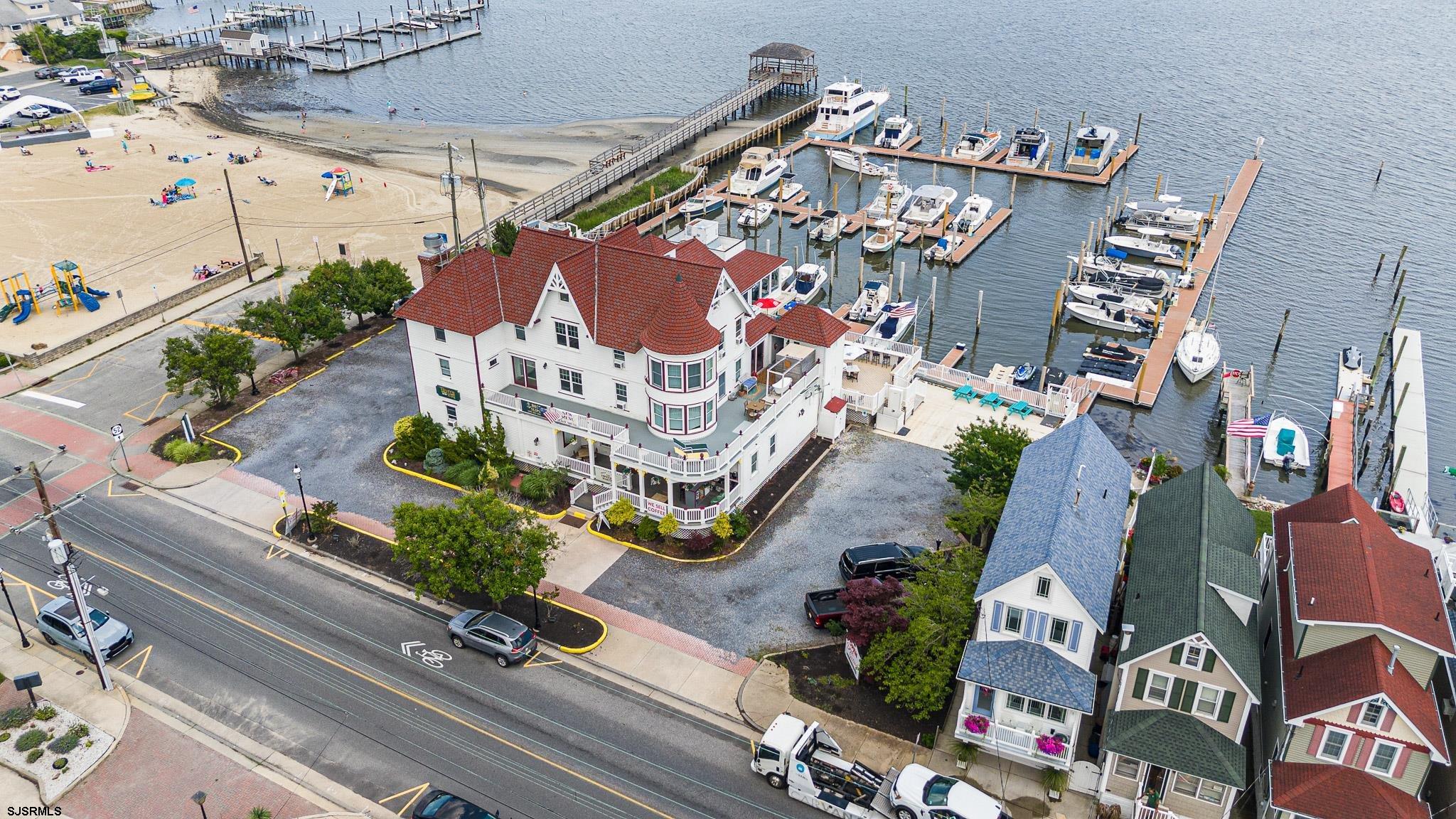 800 Bay Avenue