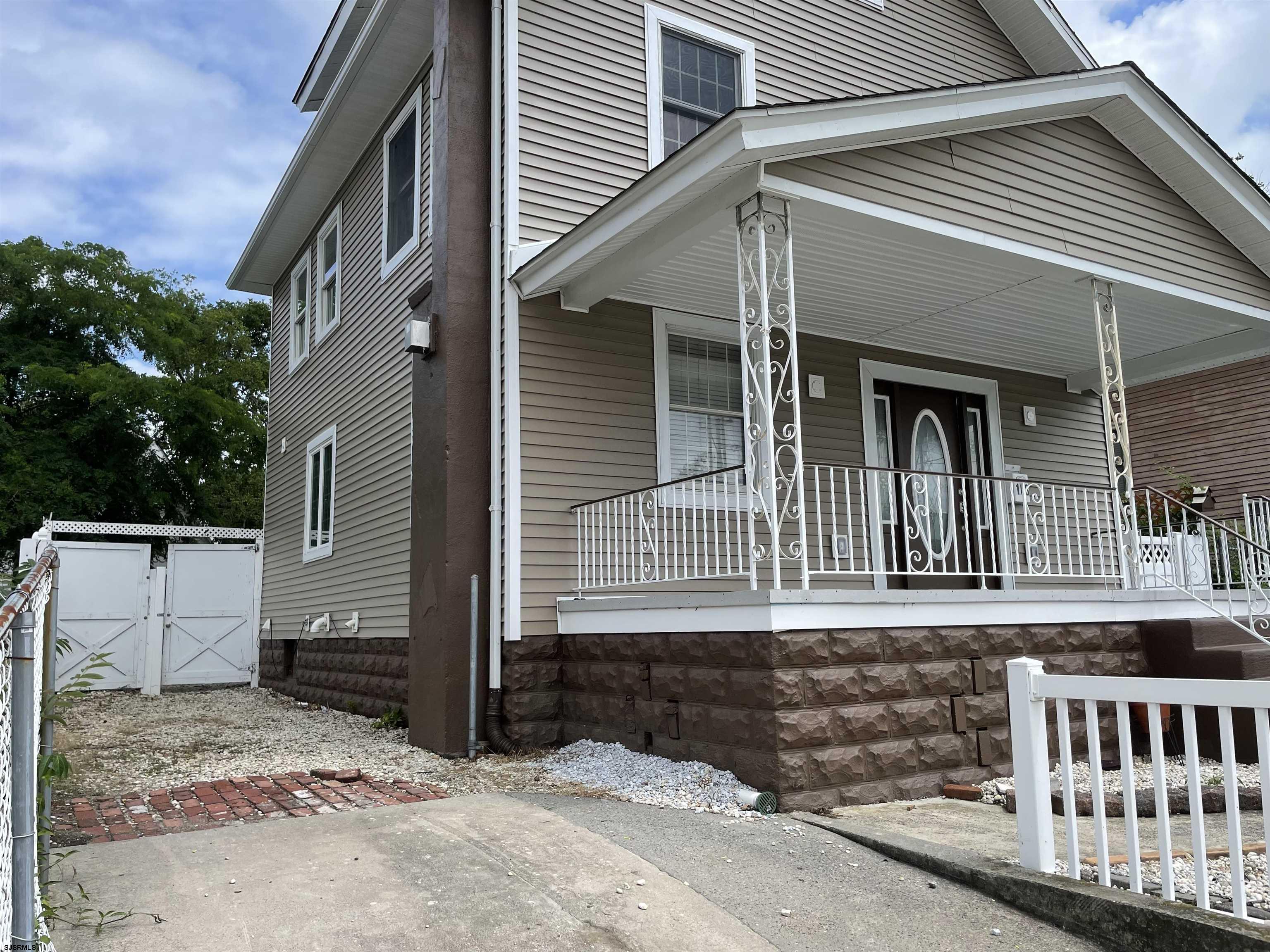 108 E Black Horse Pike - Picture 1