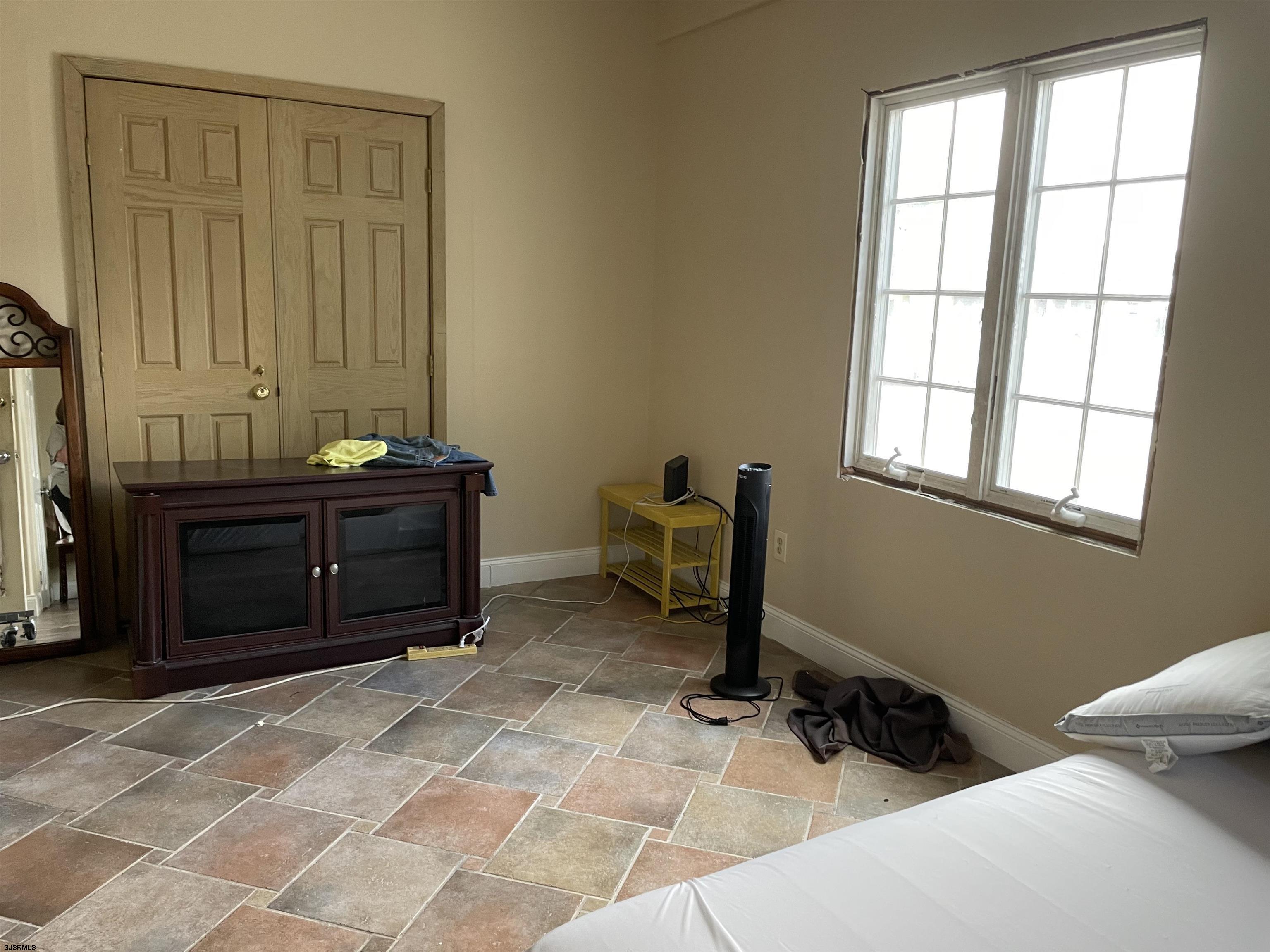 108 E Black Horse Pike