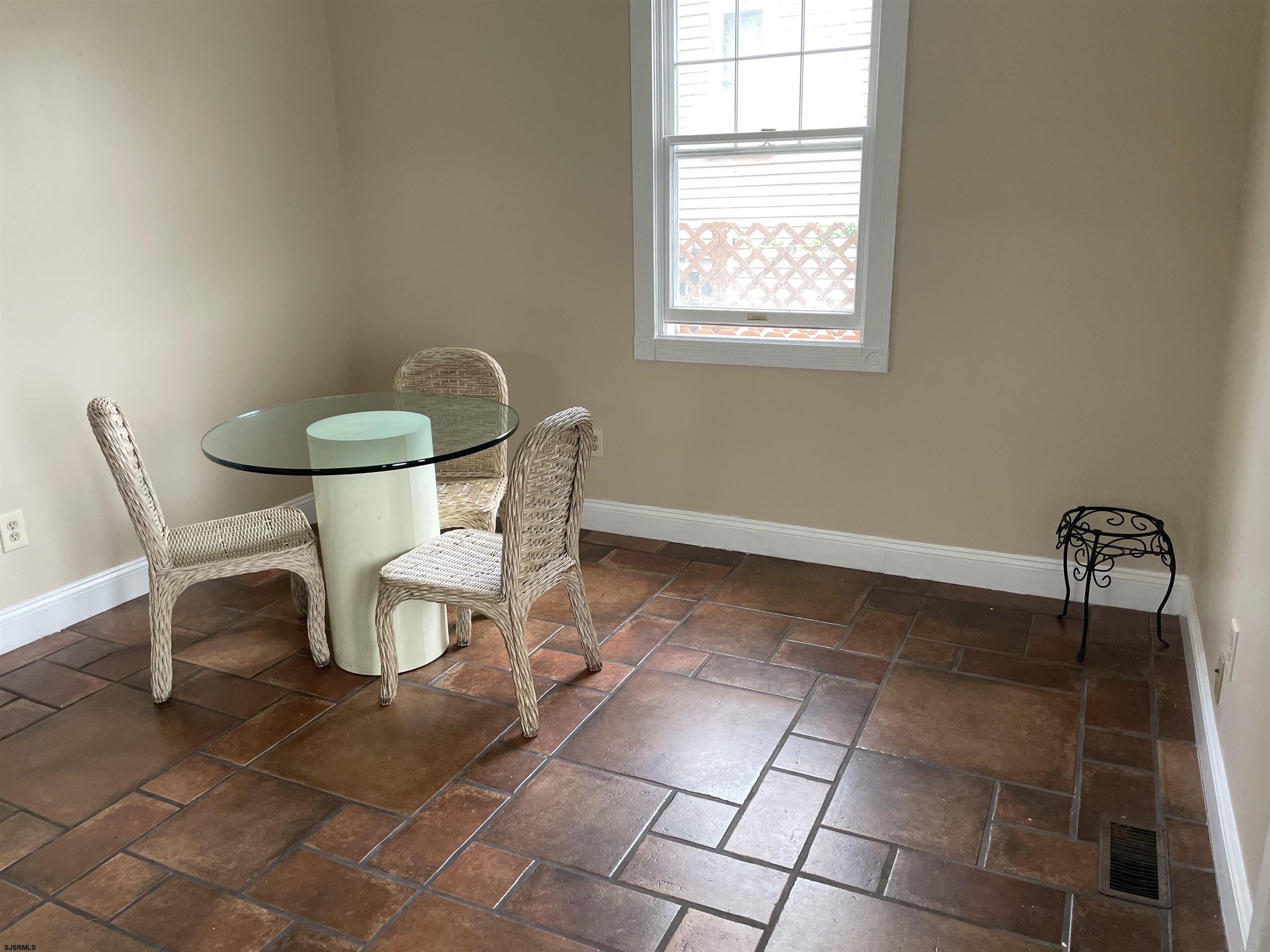 108 E Black Horse Pike