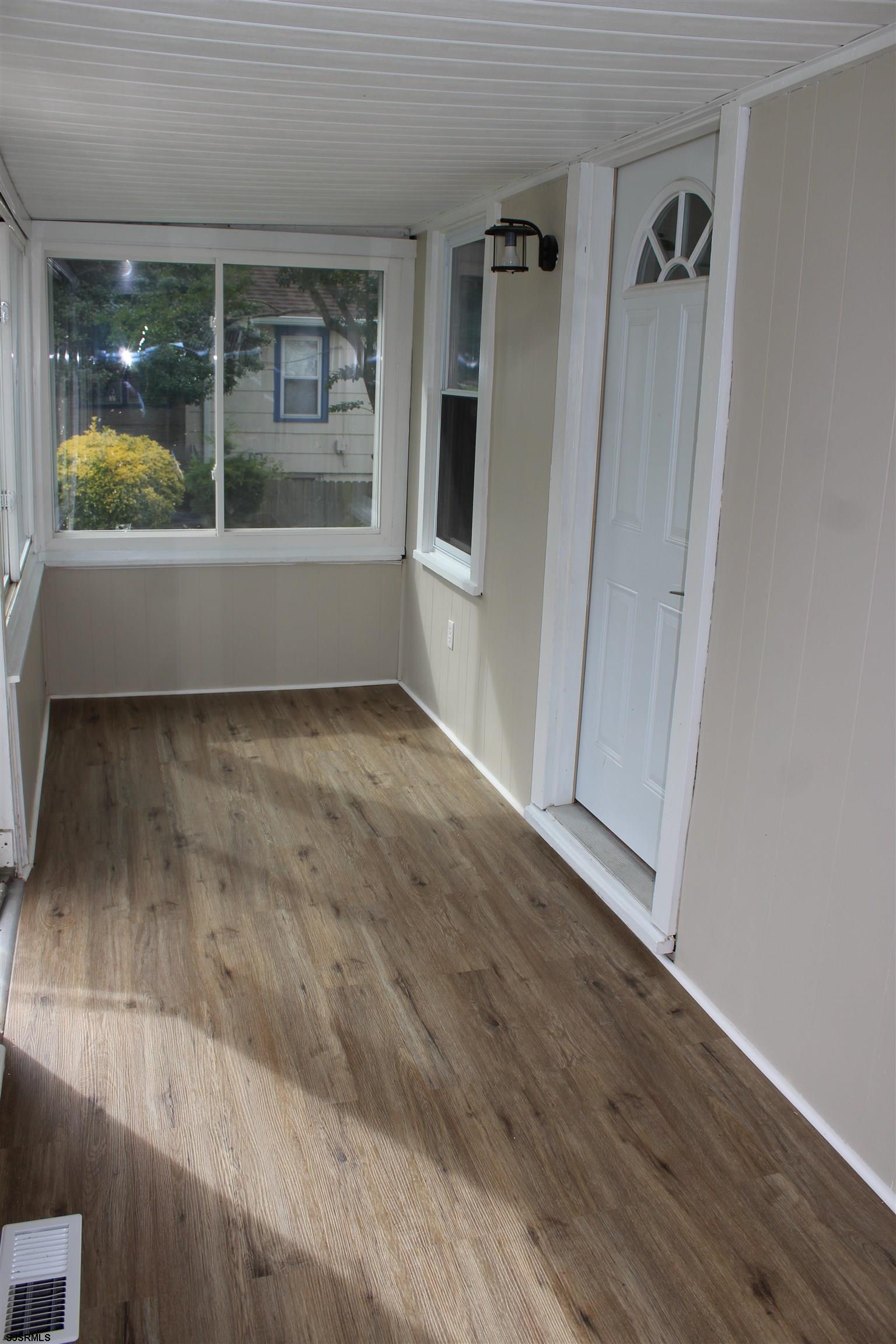 522 Spruce Avenue - Picture 4