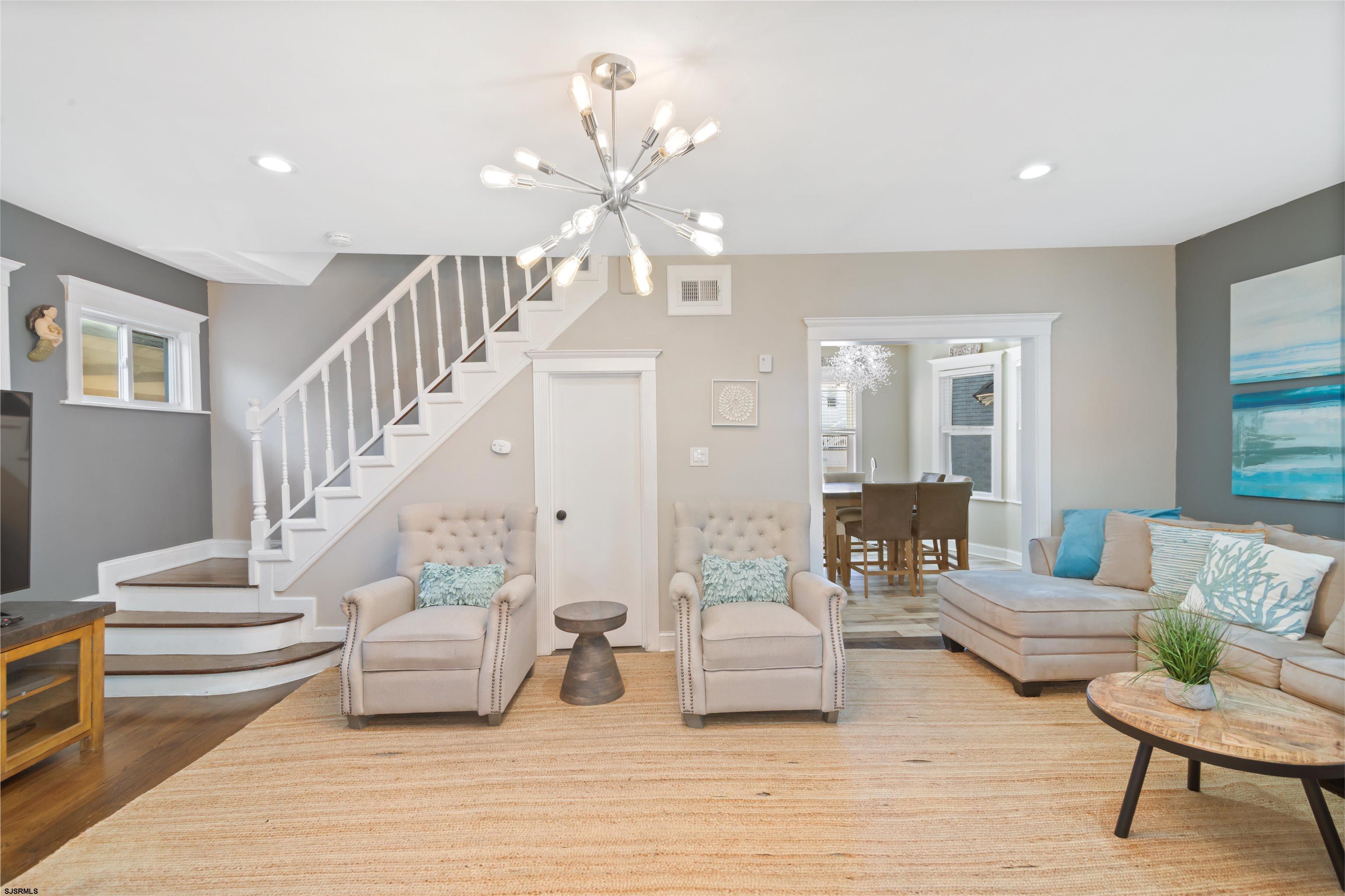 11 N Weymouth Avenue