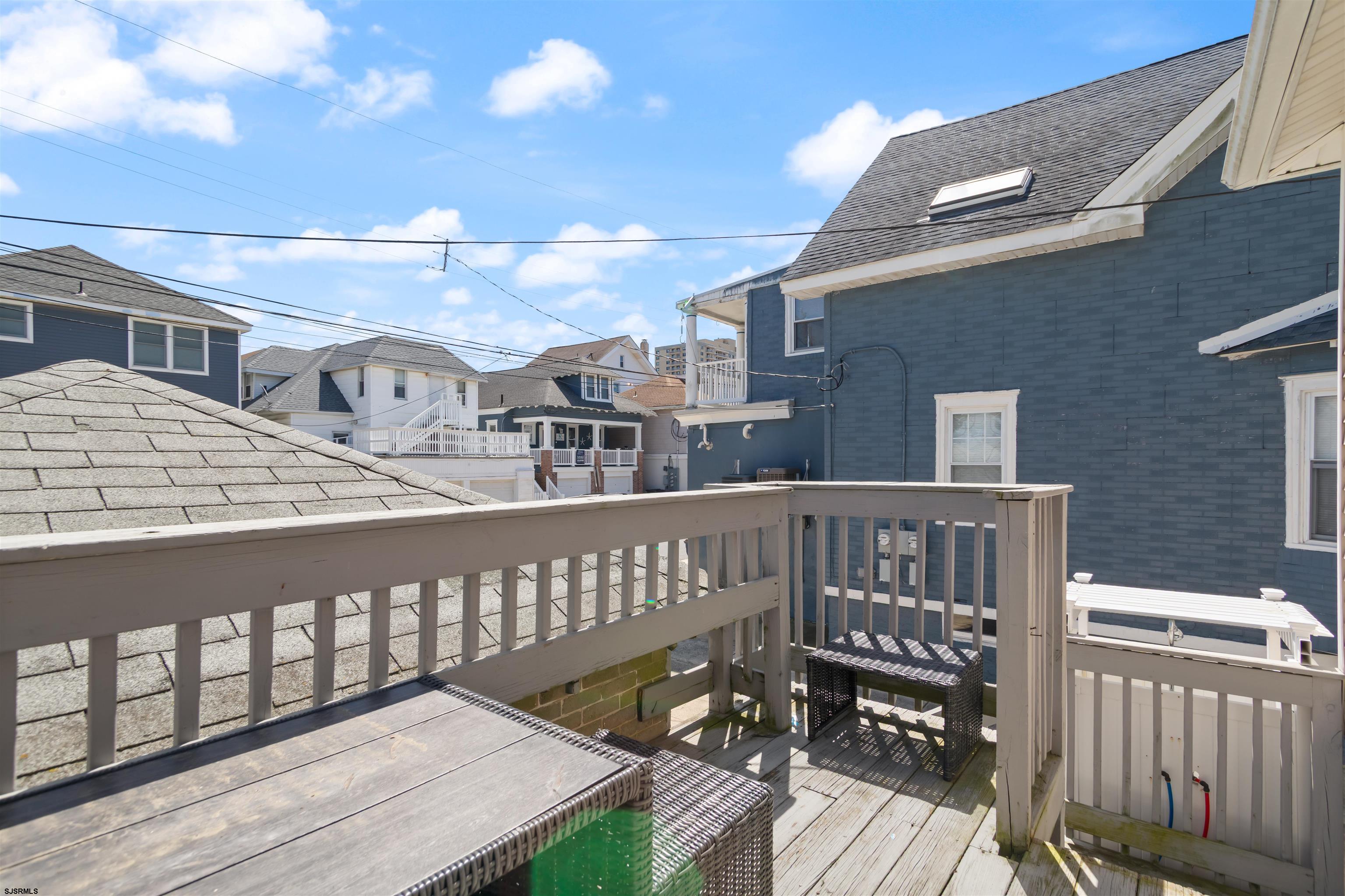 11 N Weymouth Avenue