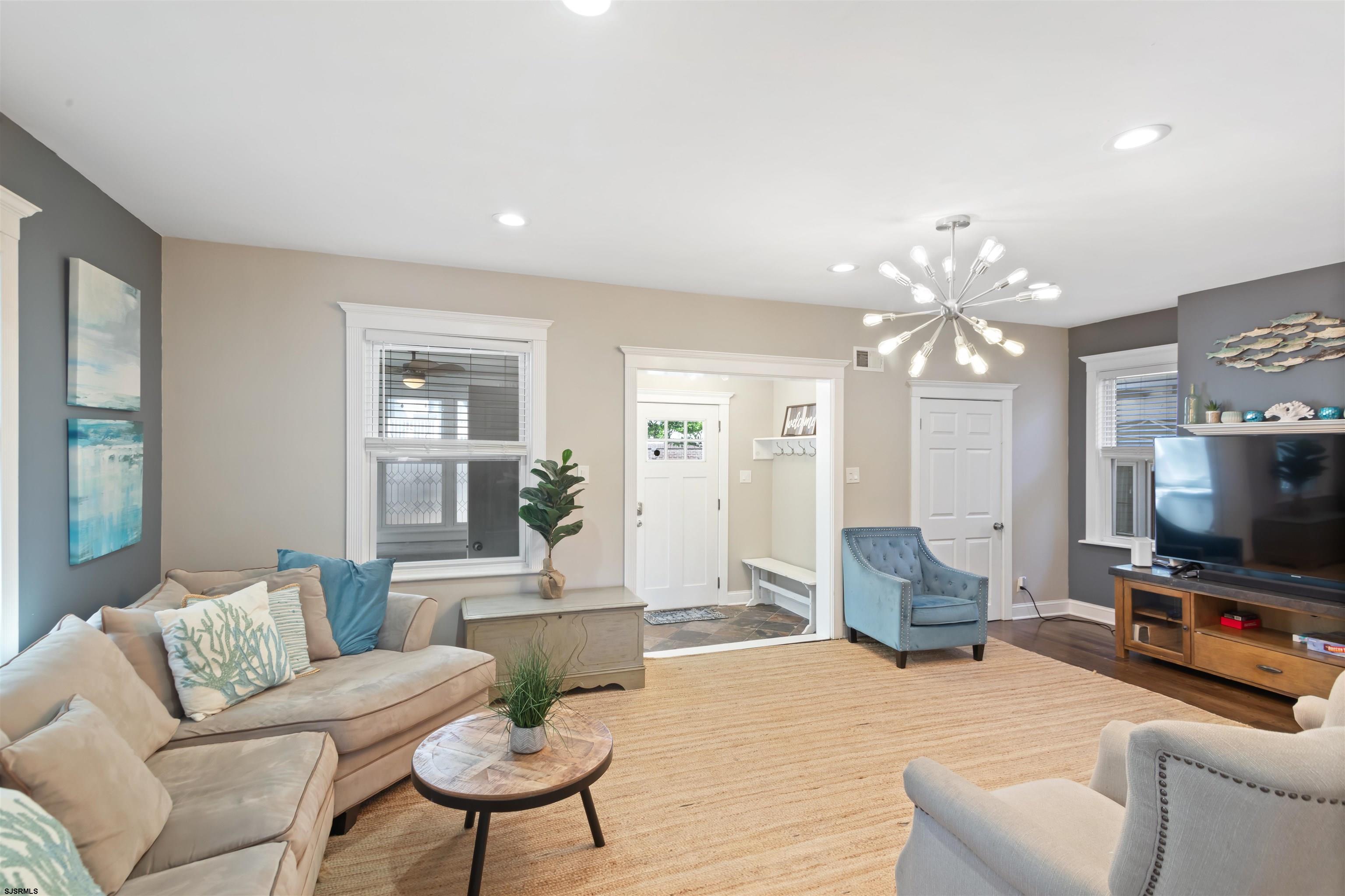 11 N Weymouth Avenue - Picture 4